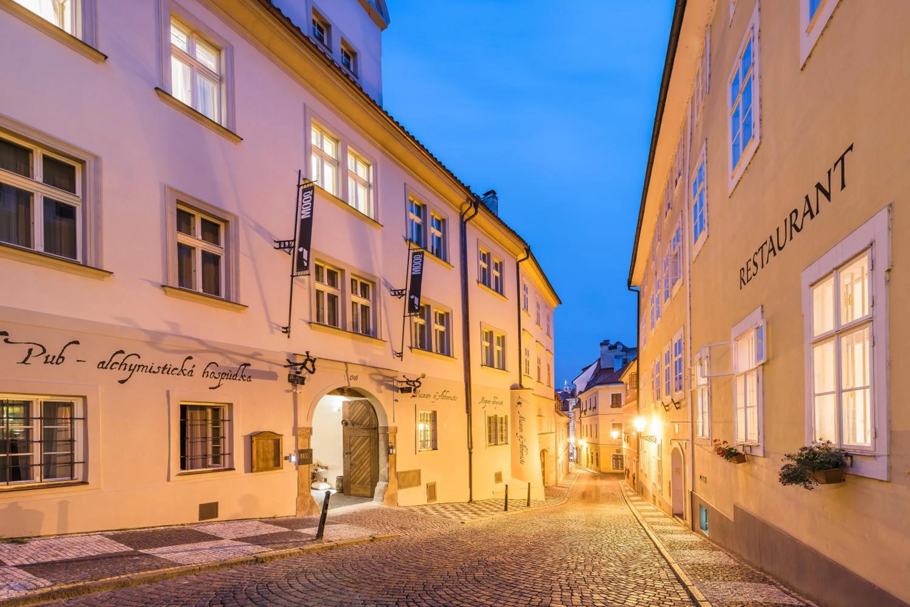 Facade/entrance in MOOo by the Castle