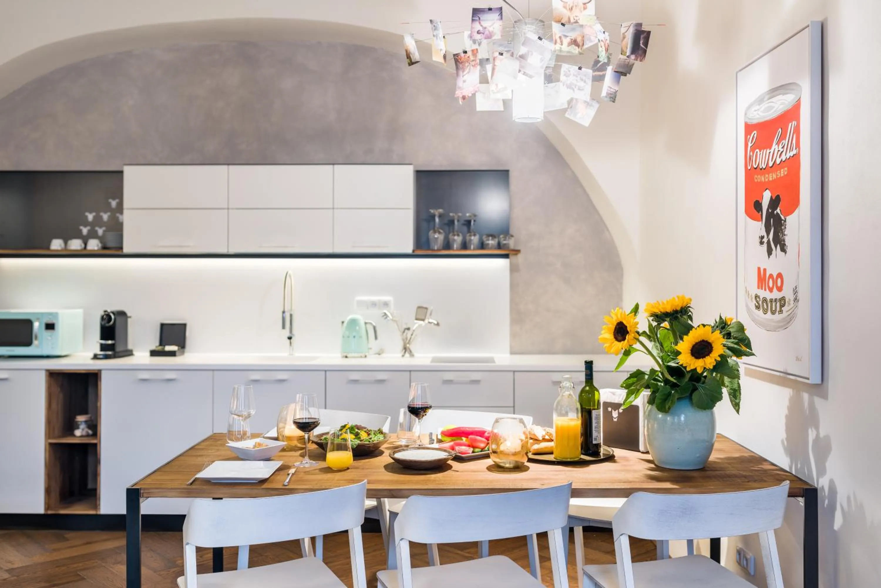 Coffee/tea facilities in MOOo by the Castle