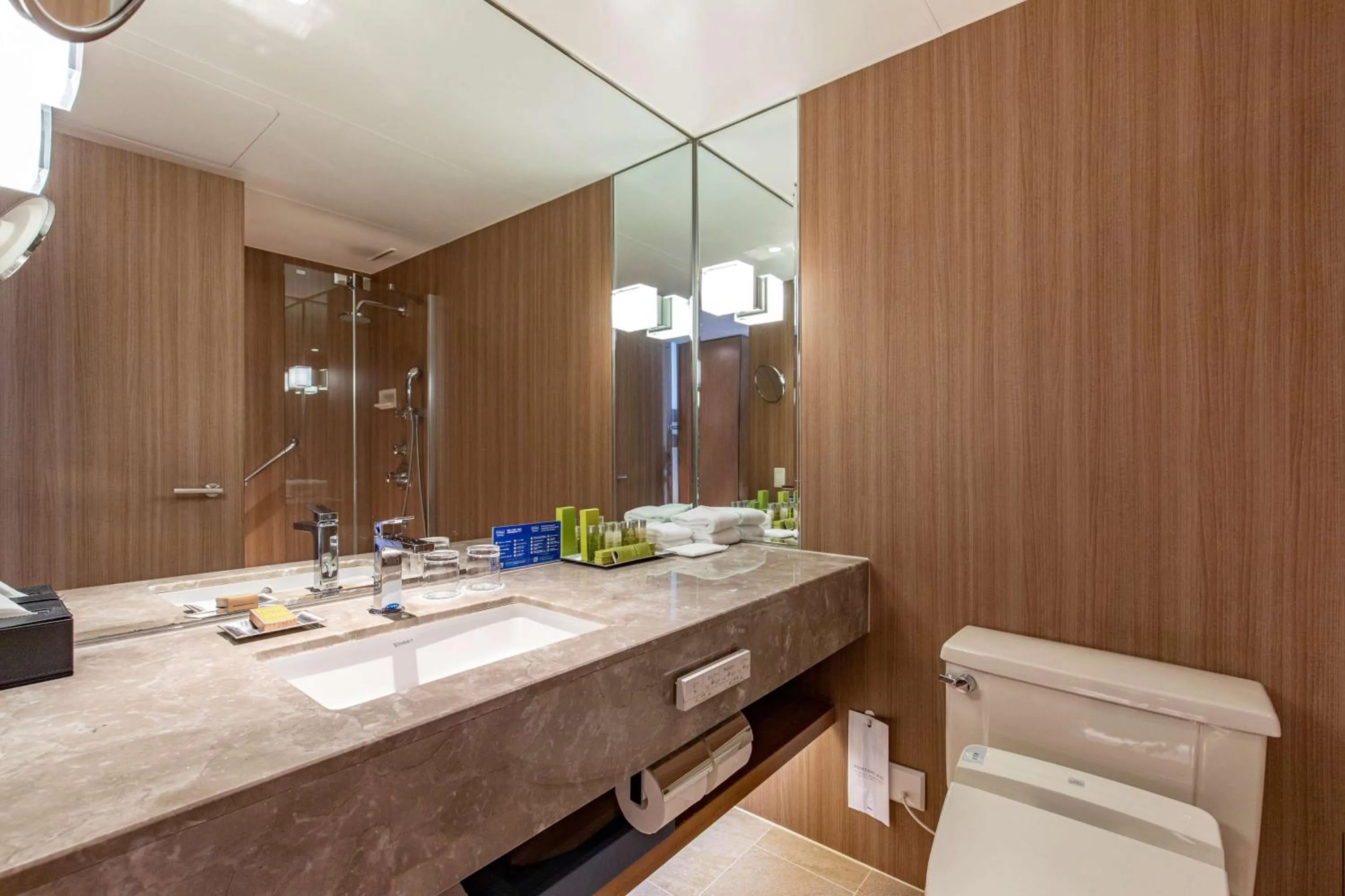 Bathroom in Hilton Nagoya Hotel