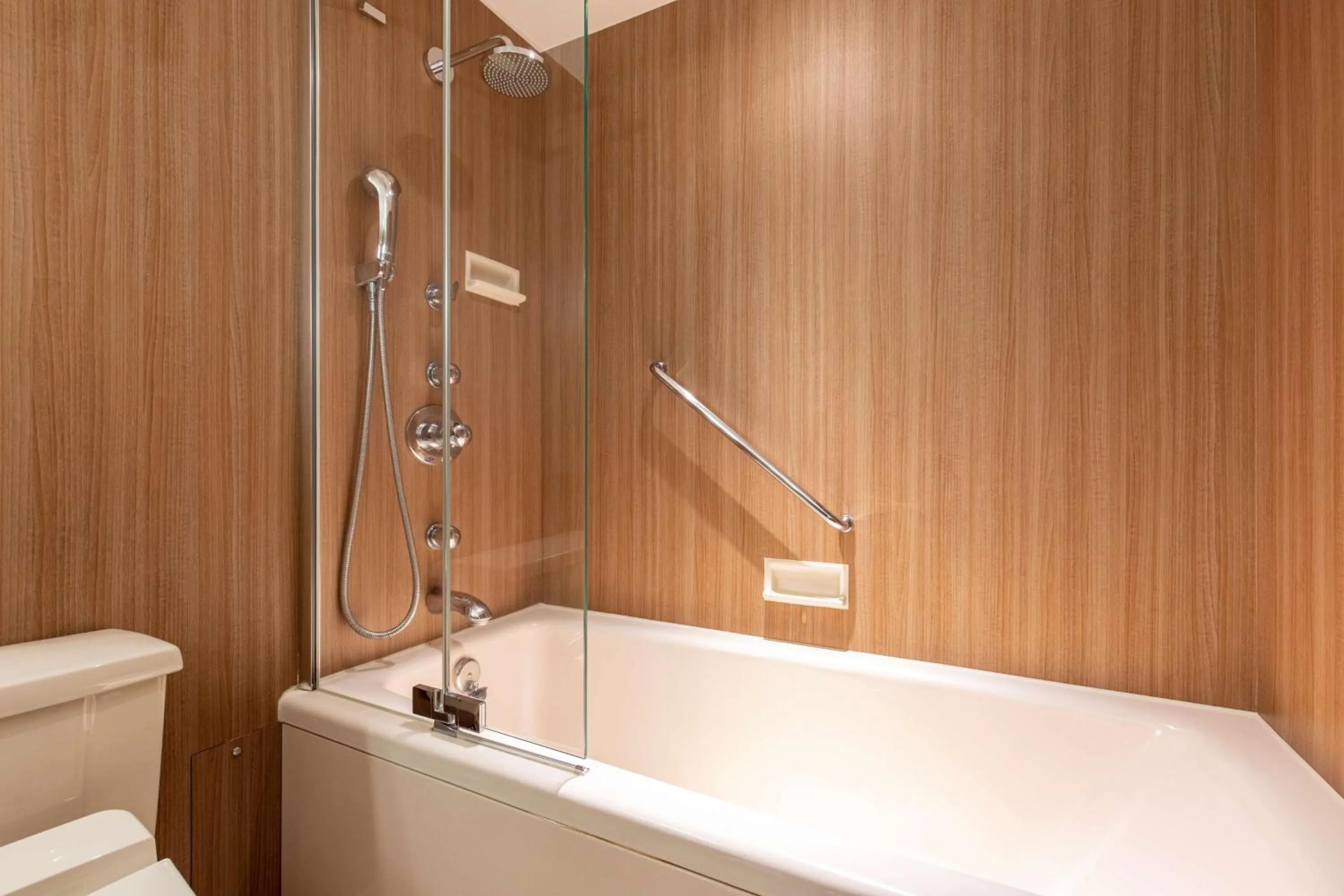 Bathroom in Hilton Nagoya Hotel