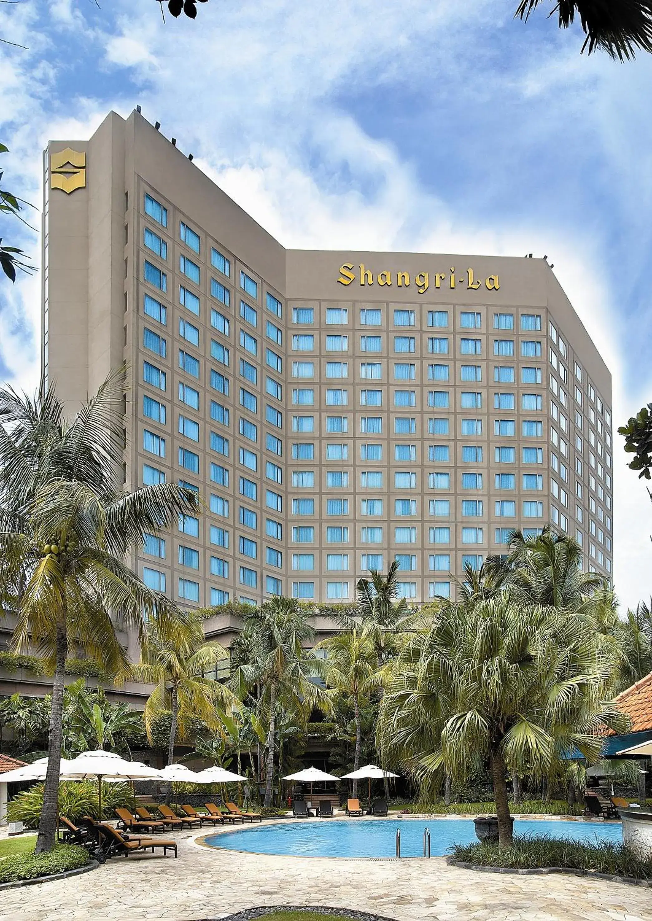 Property building in Shangri-la Surabaya Property building in Shangri-la Surabaya