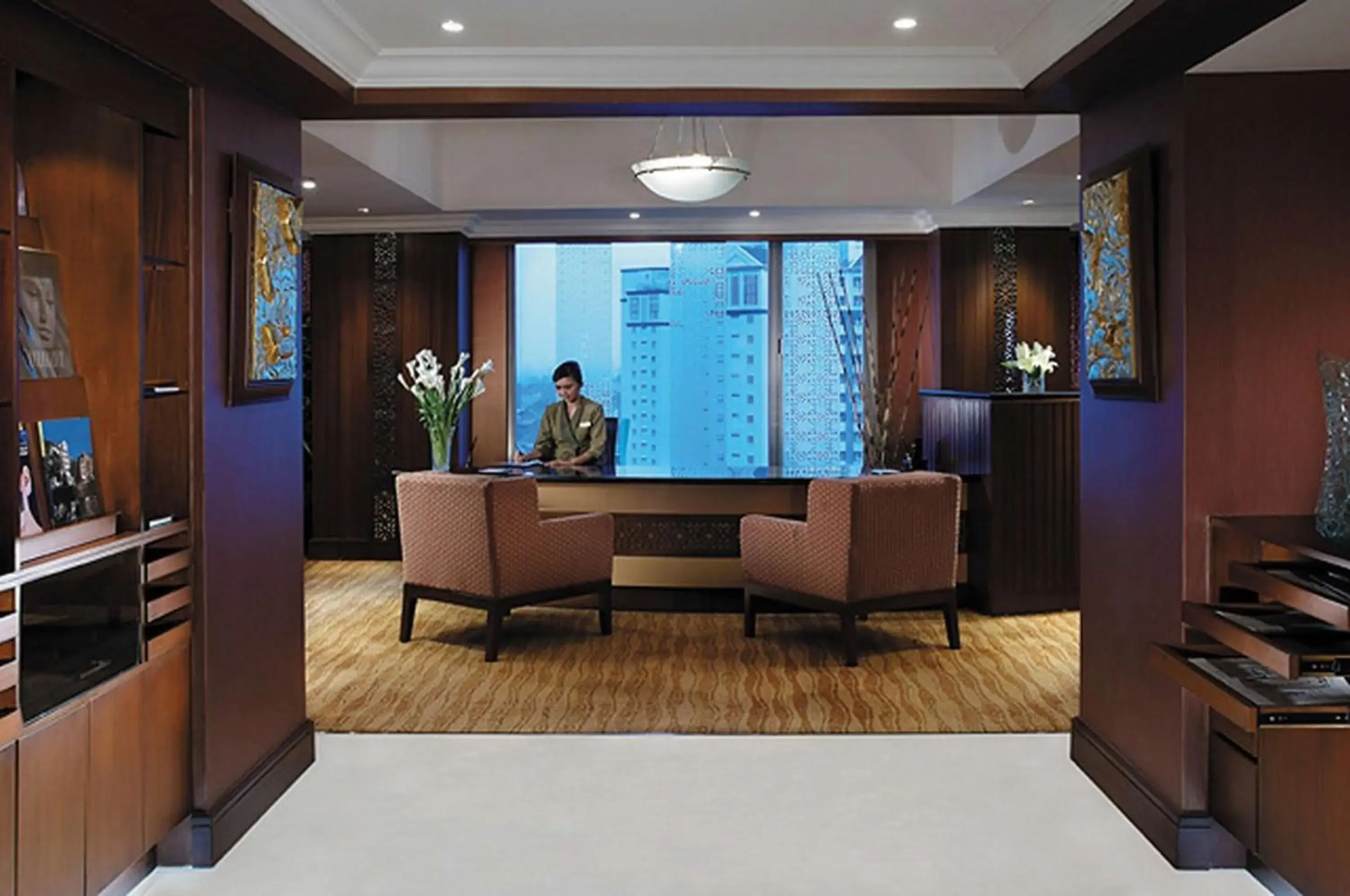 Property building in Shangri-la Surabaya Property building in Shangri-la Surabaya