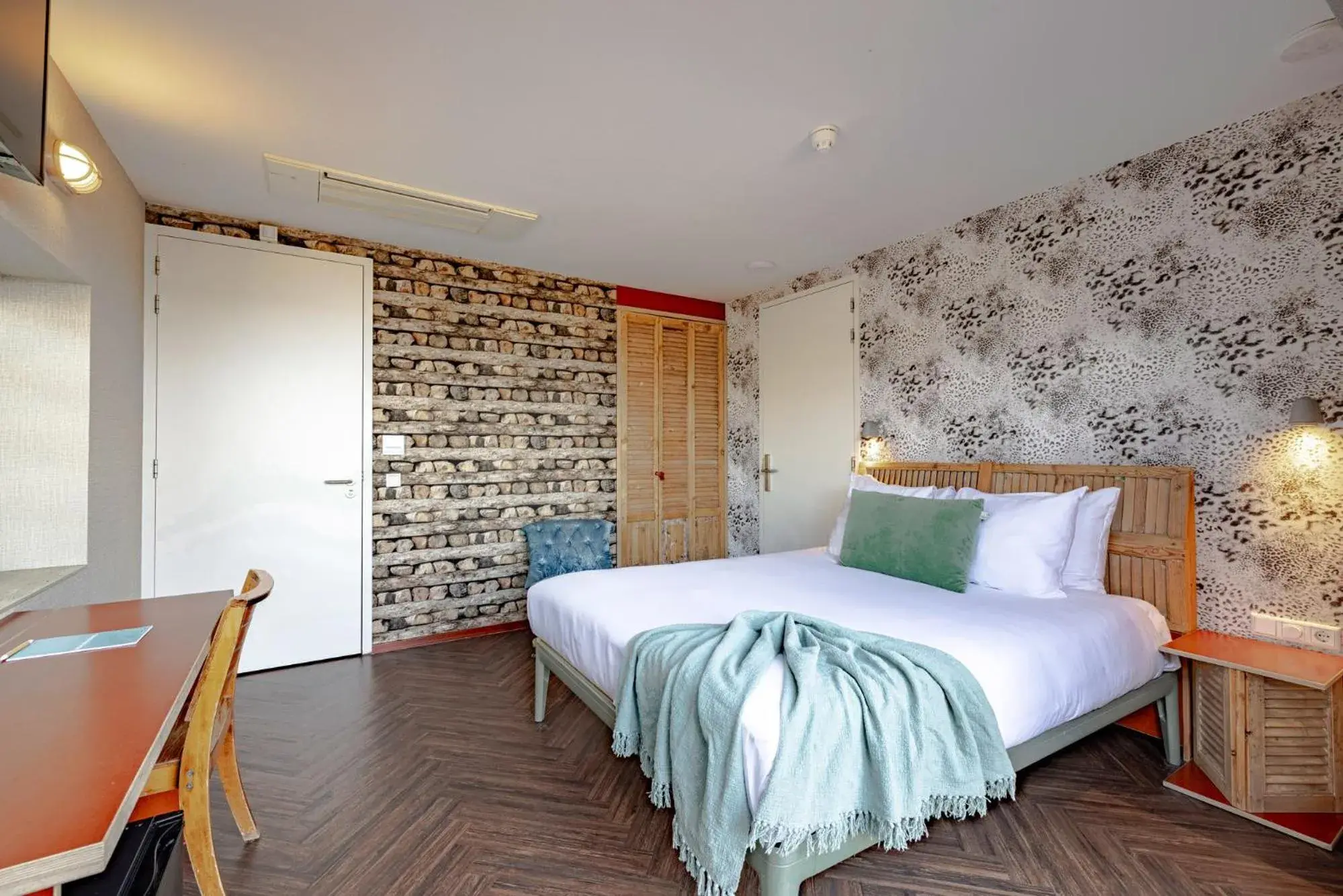 Bedroom, Bed in Beachhouse Hotel Bedroom, Bed in Beachhouse Hotel