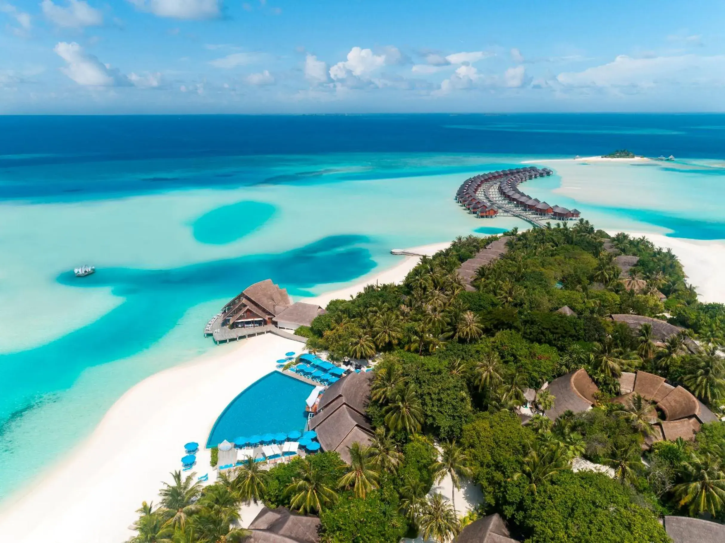 Bird's eye view in Anantara Dhigu Maldives Resort Bird's eye view in Anantara Dhigu Maldives Resort