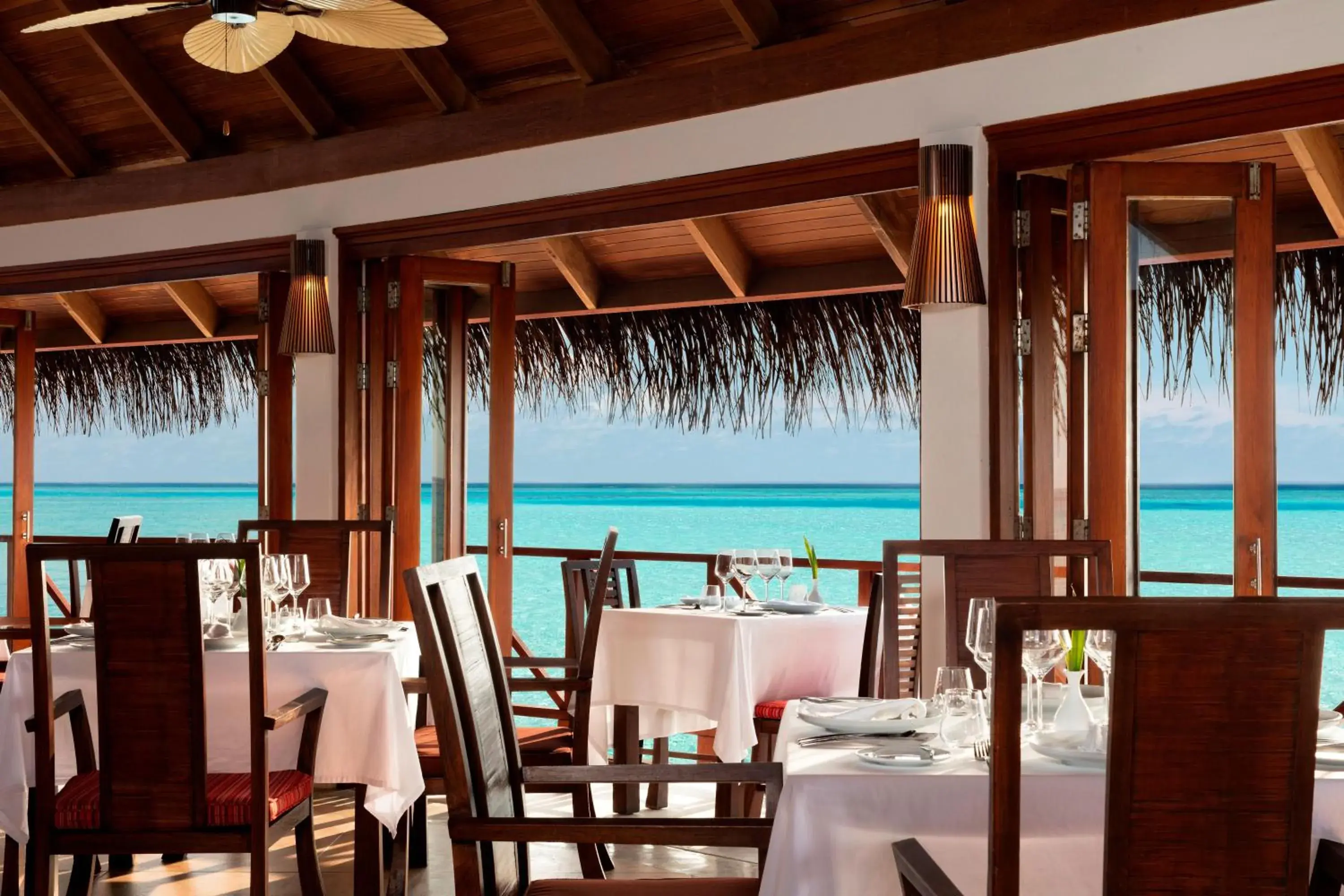 Restaurant/places to eat in Anantara Dhigu Maldives Resort Restaurant/places to eat in Anantara Dhigu Maldives Resort