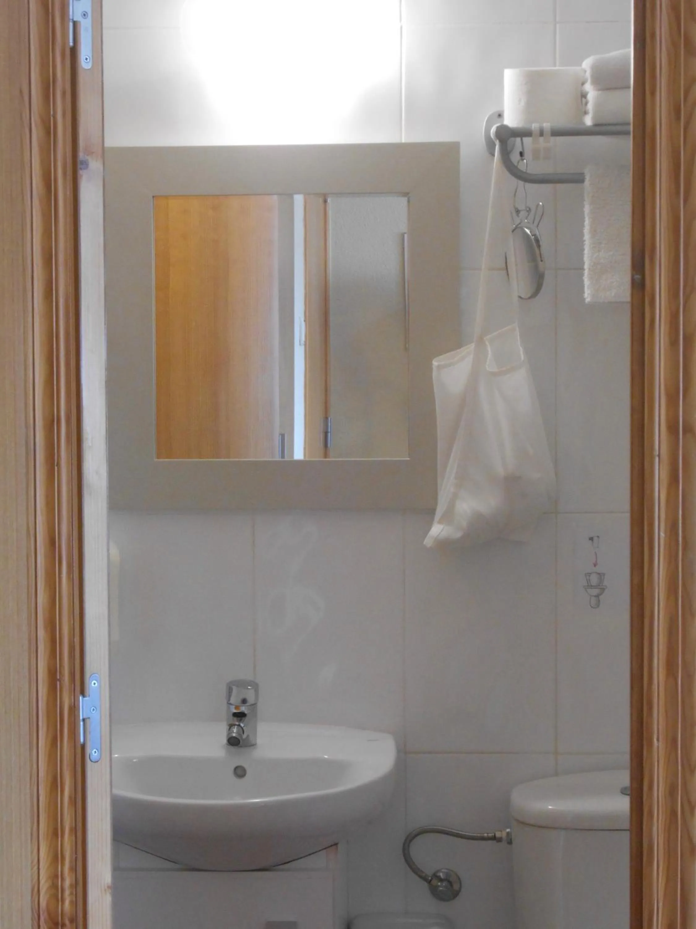 Bathroom in Hostal El Callejón