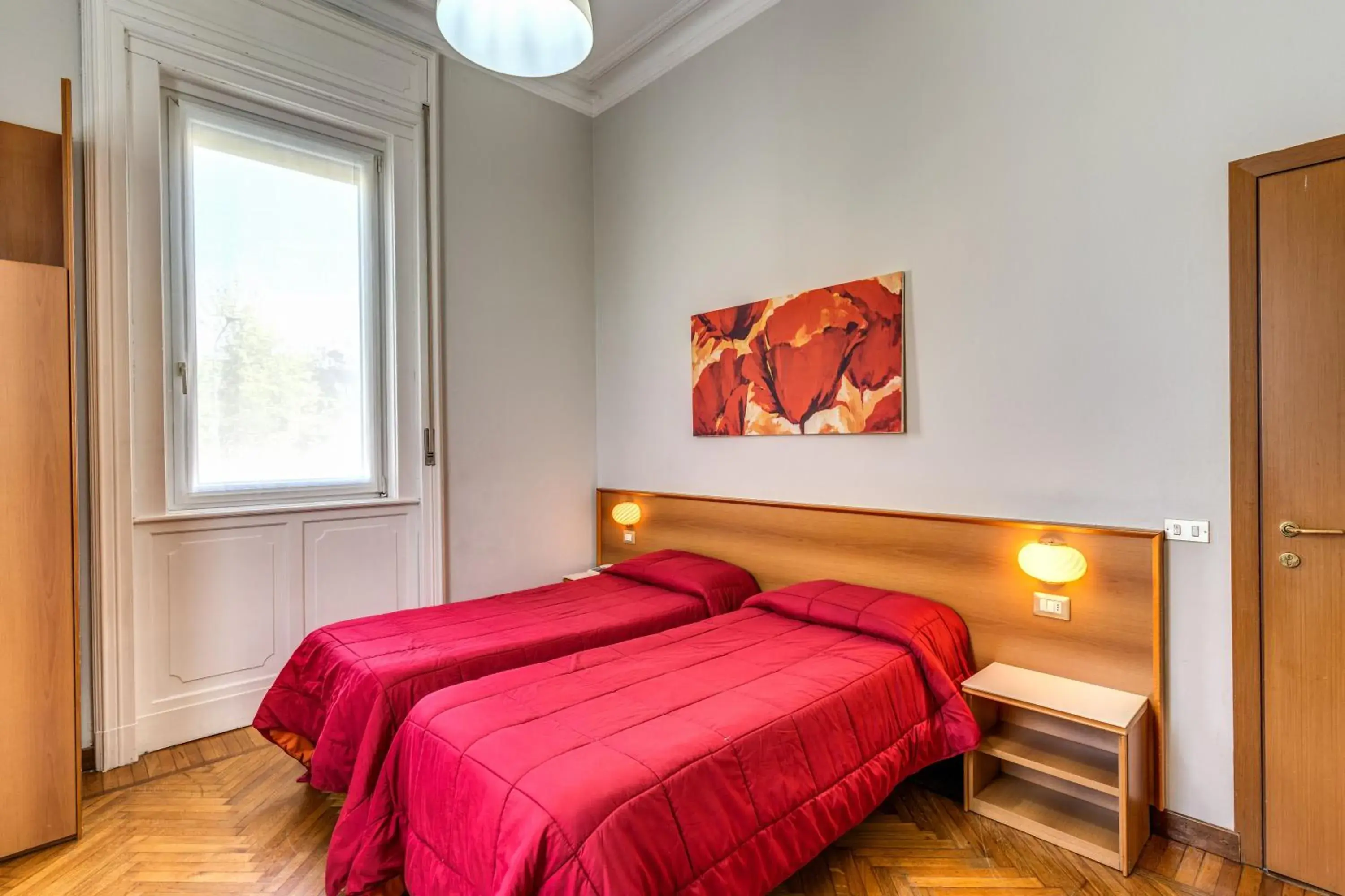 Twin Room in Hotel Apollo Twin Room in Hotel Apollo