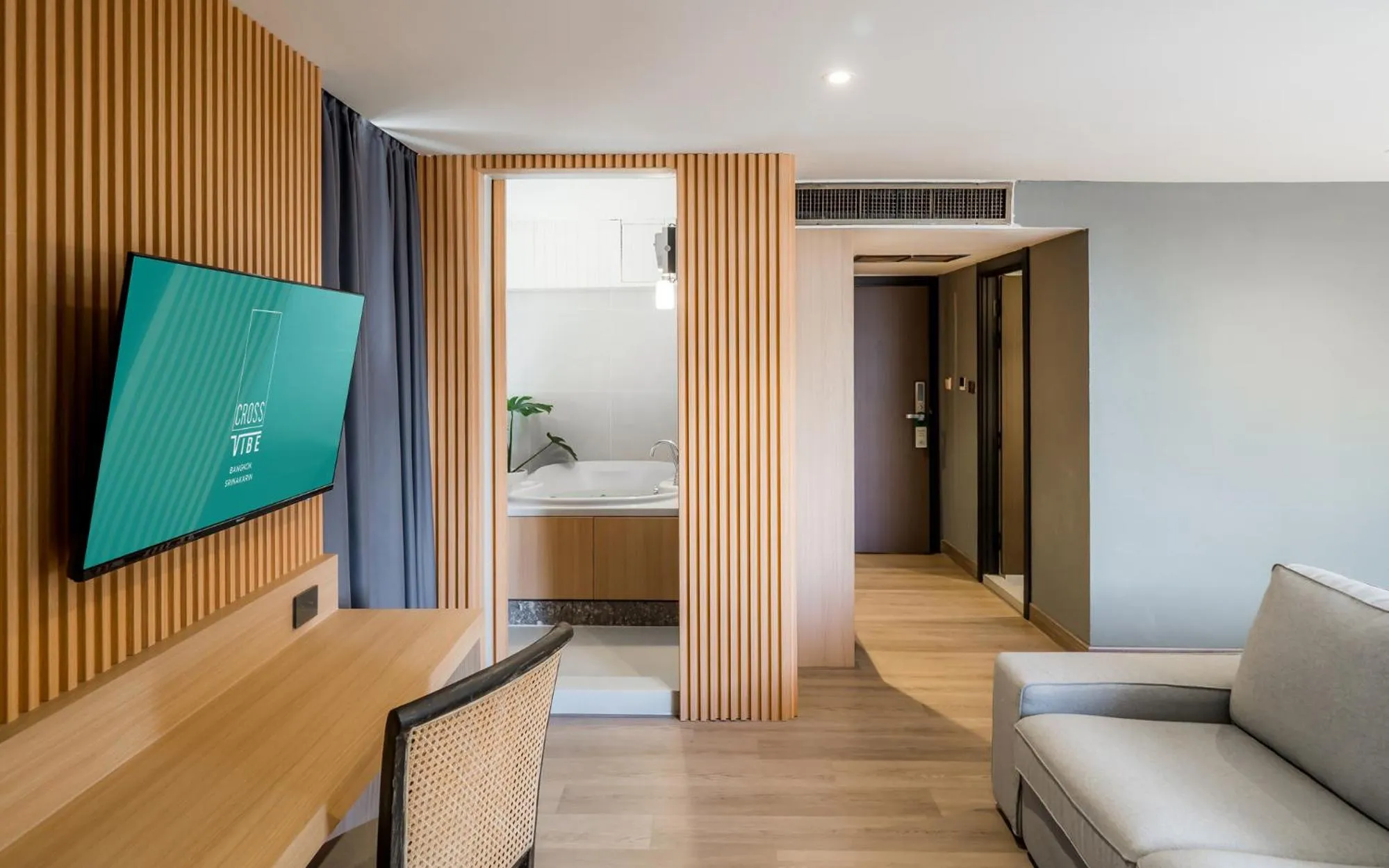 Bath in Cross Vibe Bangkok Srinakarin