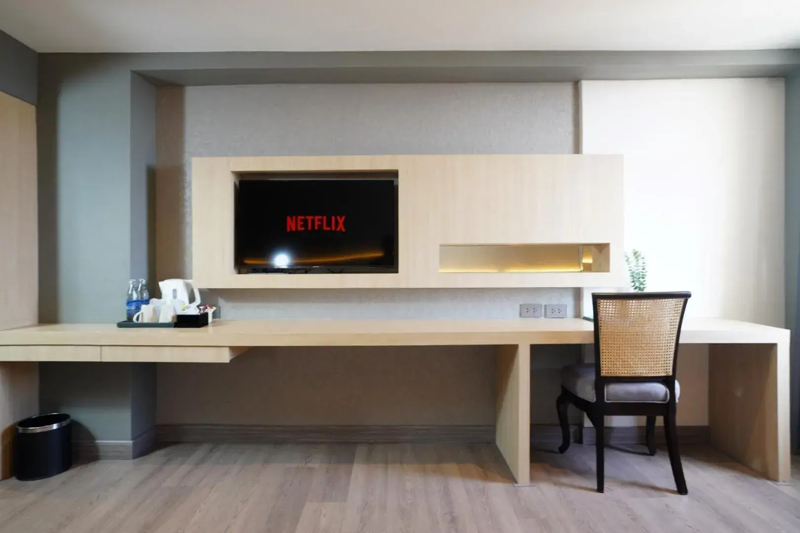 TV and multimedia in King Park Avenue Hotel Bangkok TV and multimedia in King Park Avenue Hotel Bangkok