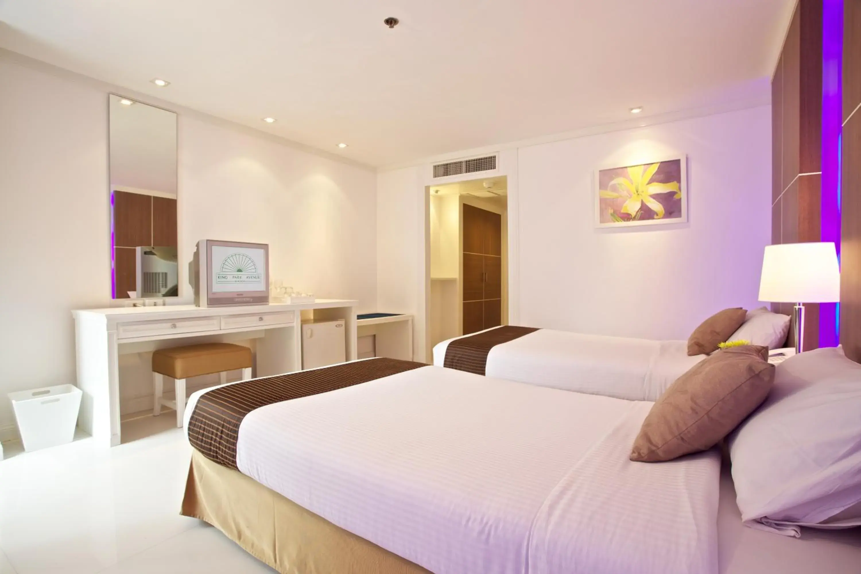 Deluxe Twin Room in Cross Vibe Bangkok Srinakarin Deluxe Twin Room in Cross Vibe Bangkok Srinakarin