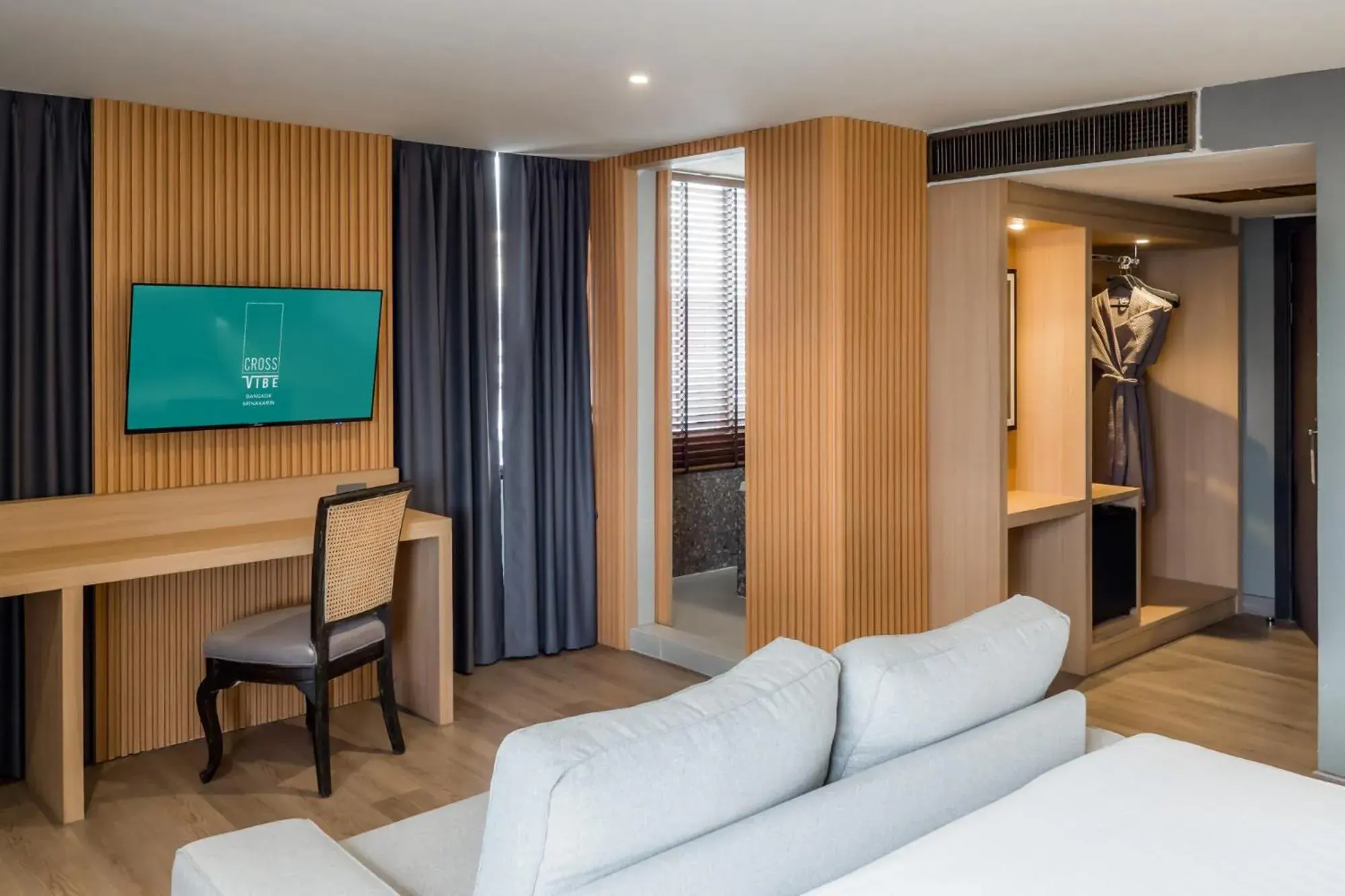 TV and multimedia, Bed in Cross Vibe Bangkok Srinakarin TV and multimedia, Bed in Cross Vibe Bangkok Srinakarin