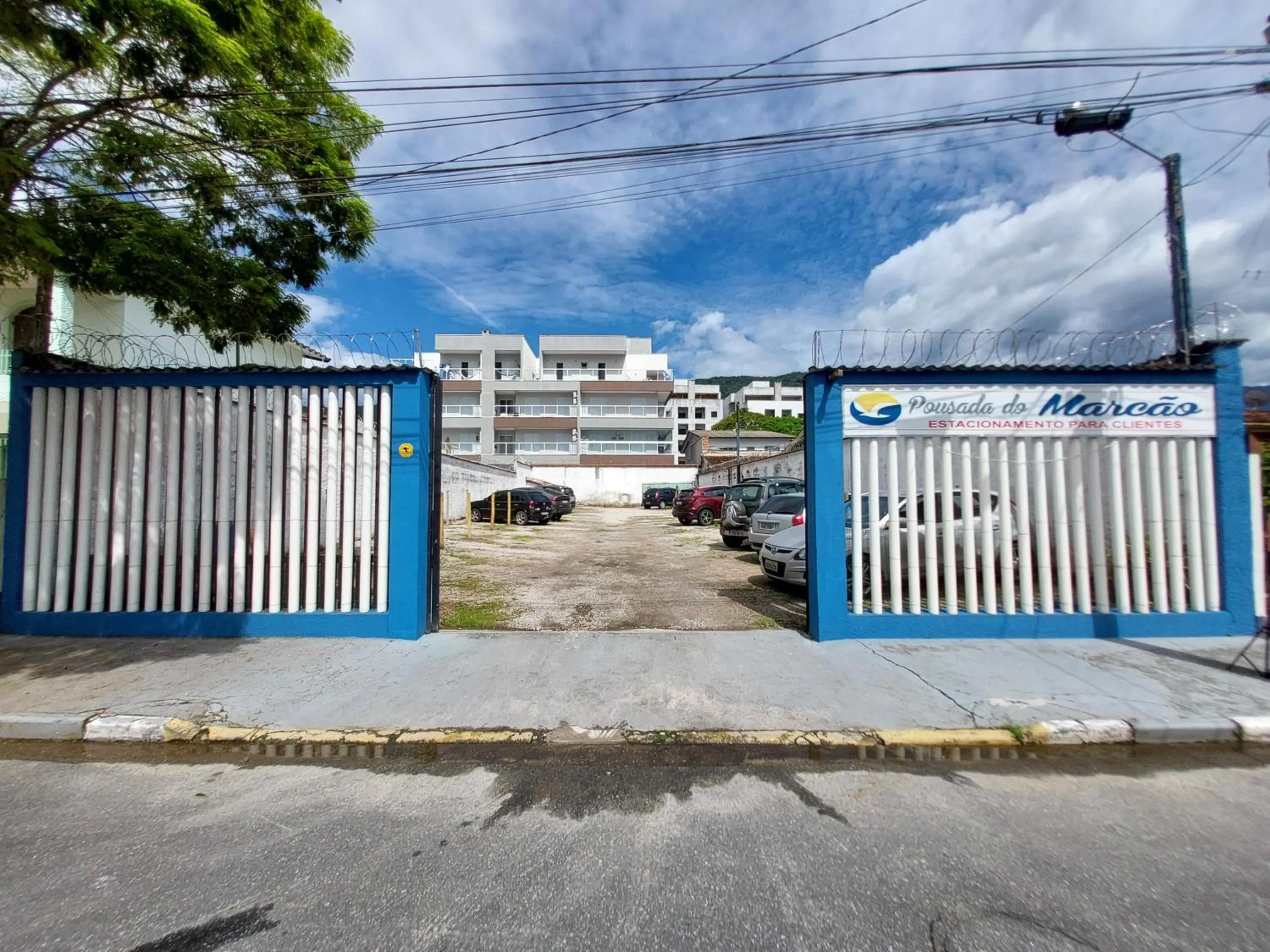 Parking in Pousada do Marcão
