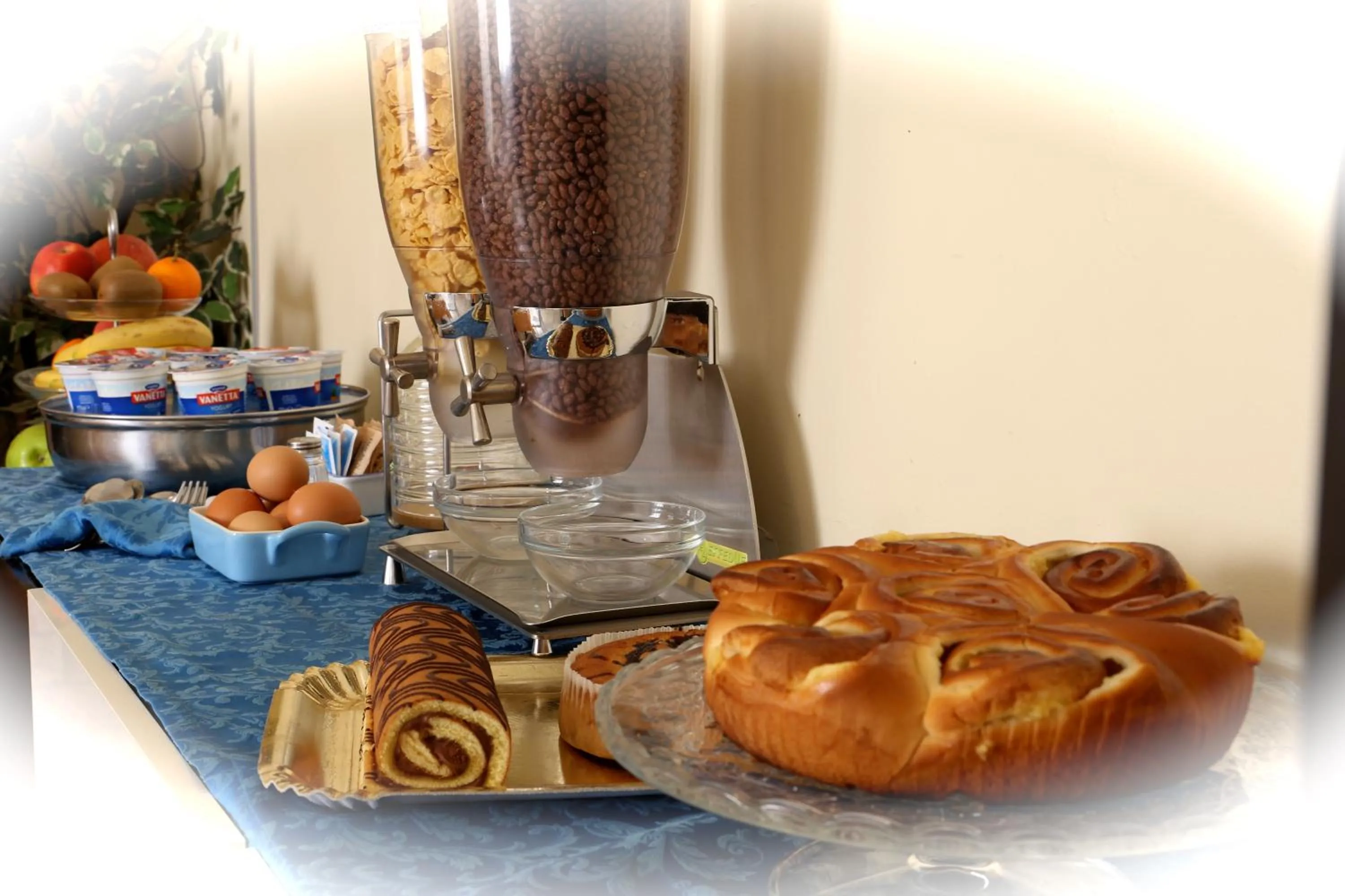 Buffet breakfast in Hotel Loreto