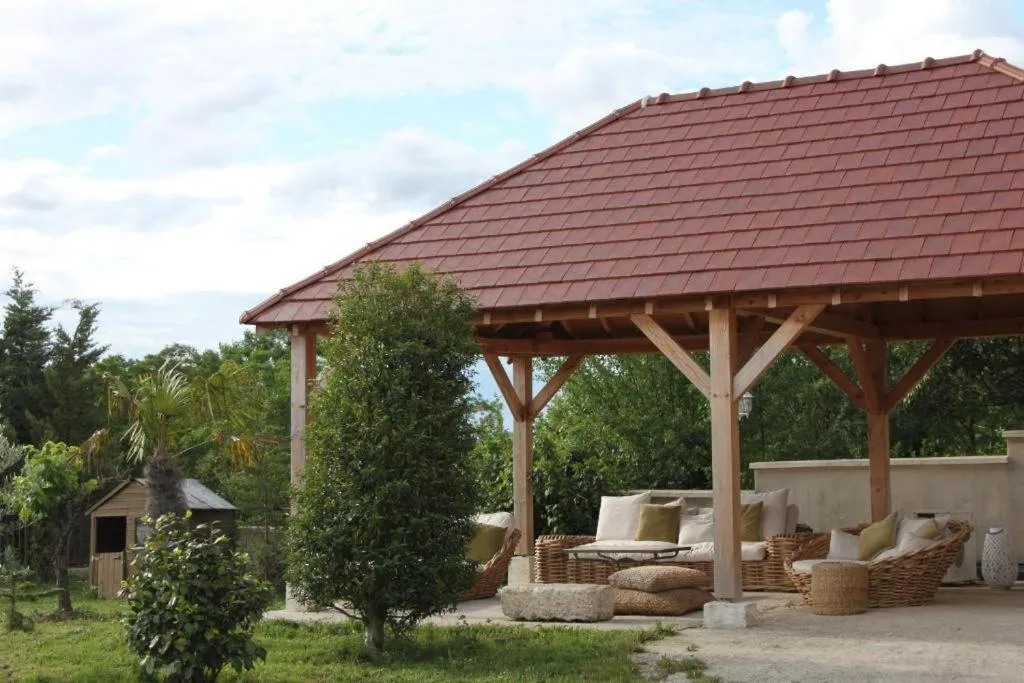 Patio in Appart'Hôtel Auxerre