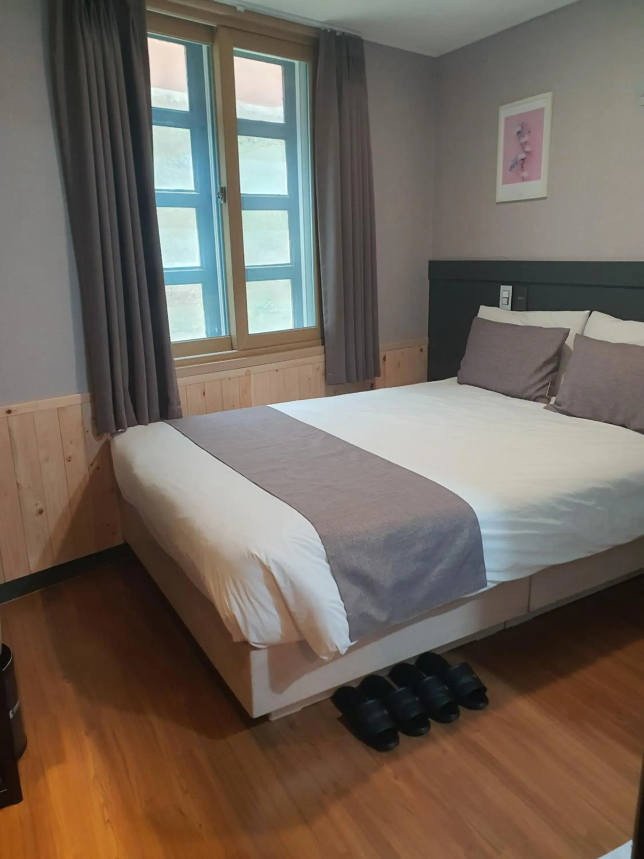 Double Room in Ehwa In Myeongdong Double Room in Ehwa In Myeongdong