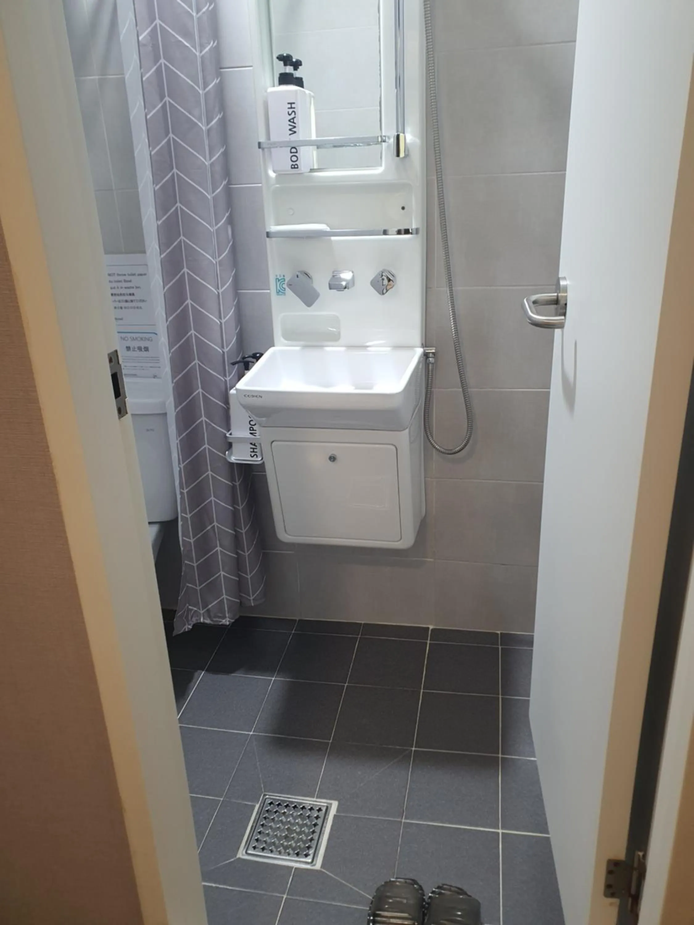 Bathroom in Ehwa In Myeongdong