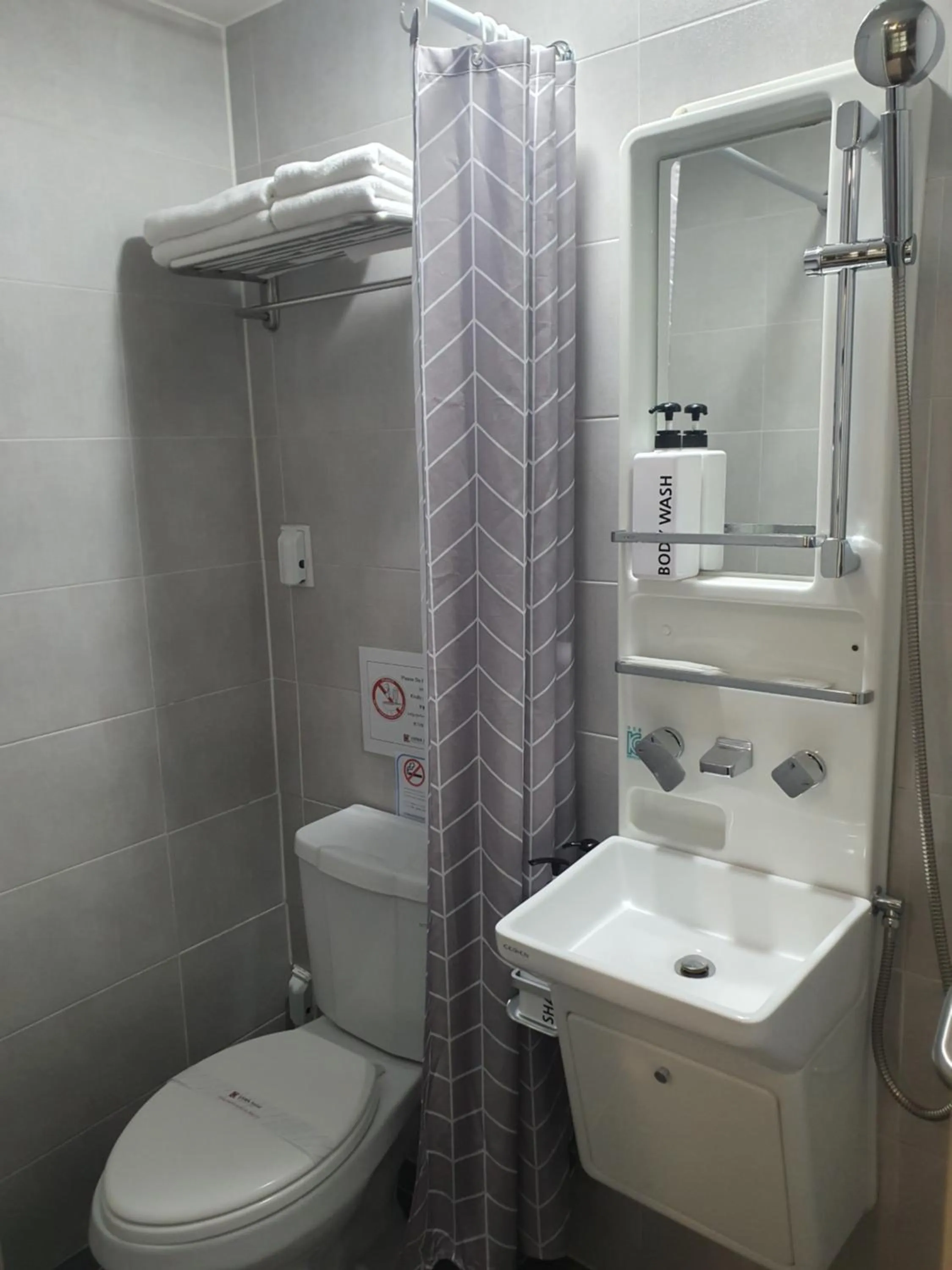 Bathroom in Ehwa In Myeongdong