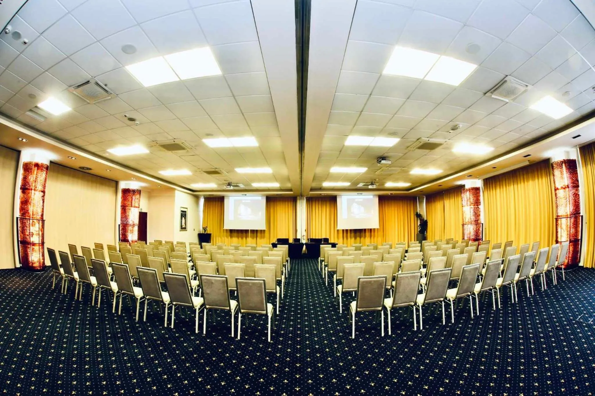 Meeting/conference room in Hotel Tęczowy Młyn