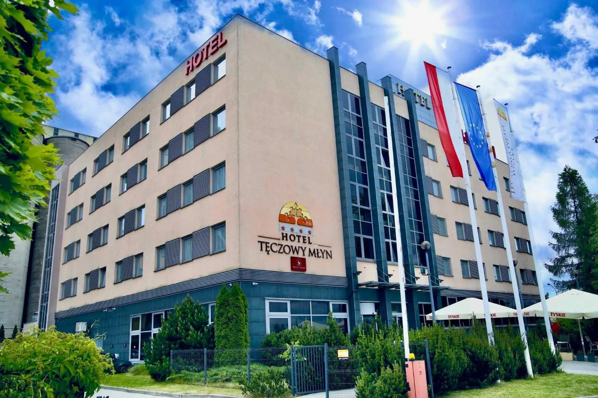 Property building in Hotel Tęczowy Młyn