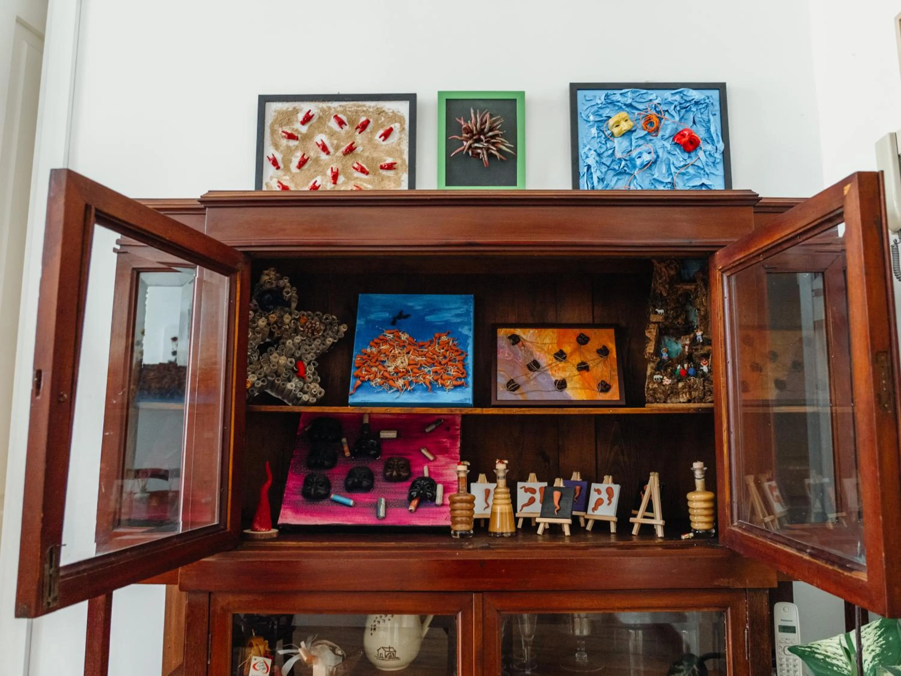 Decorative detail in Lo Specchio dei Papiri