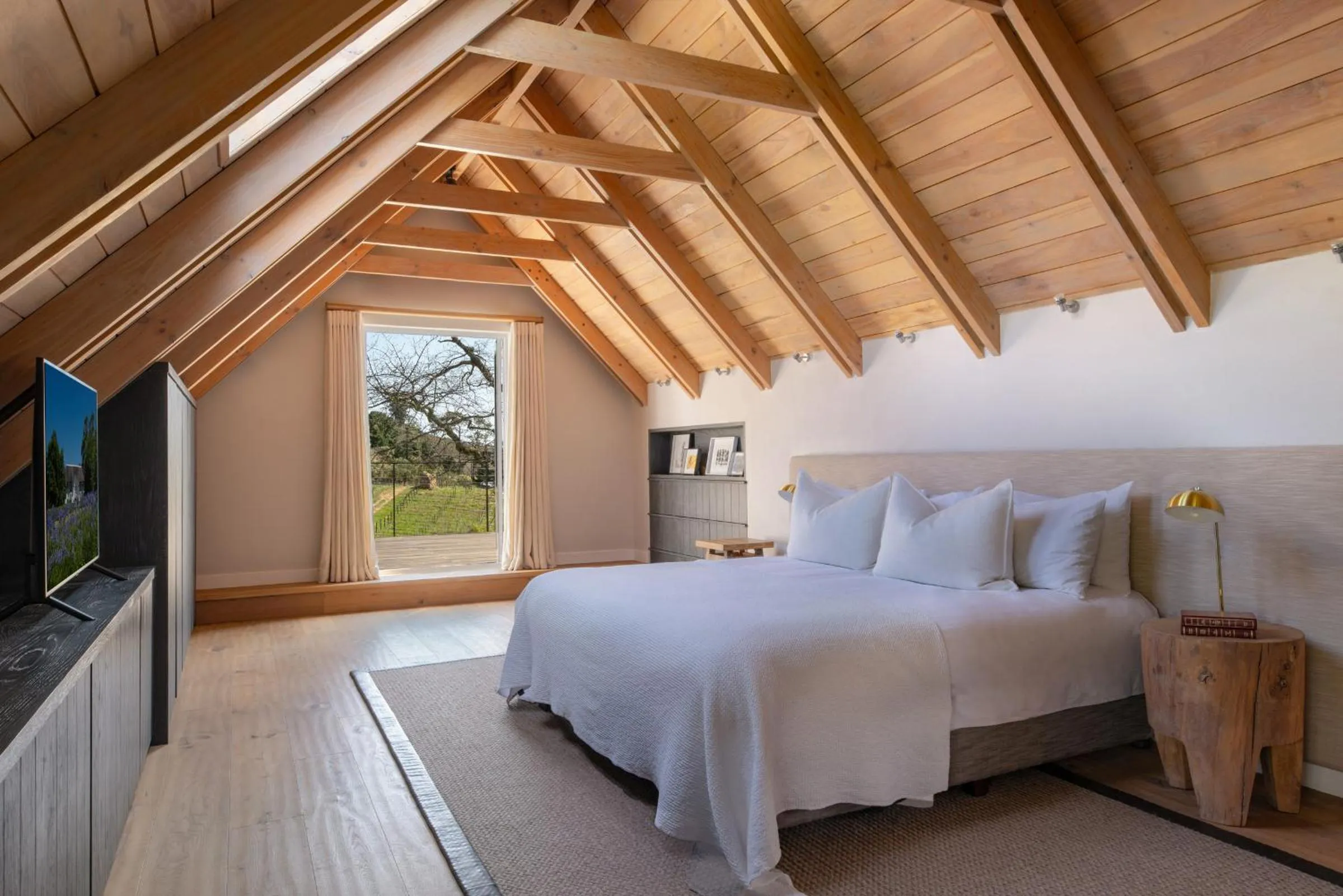 Bedroom, Bed in Mont Rochelle Hotel and Vineyard