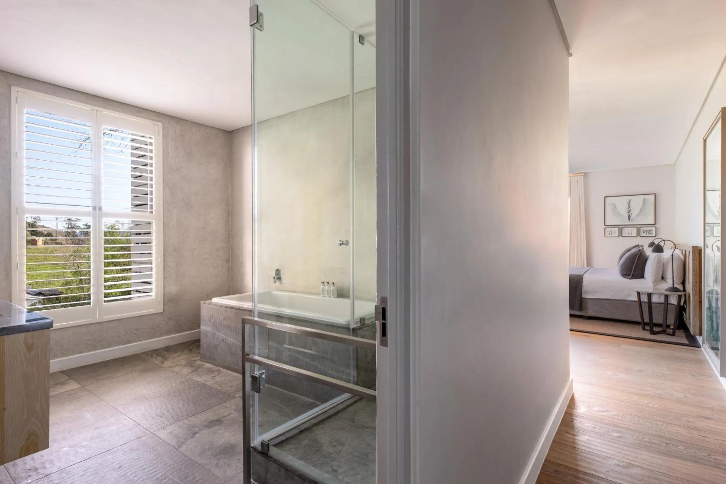 Bathroom, Bed in Mont Rochelle Hotel and Vineyard