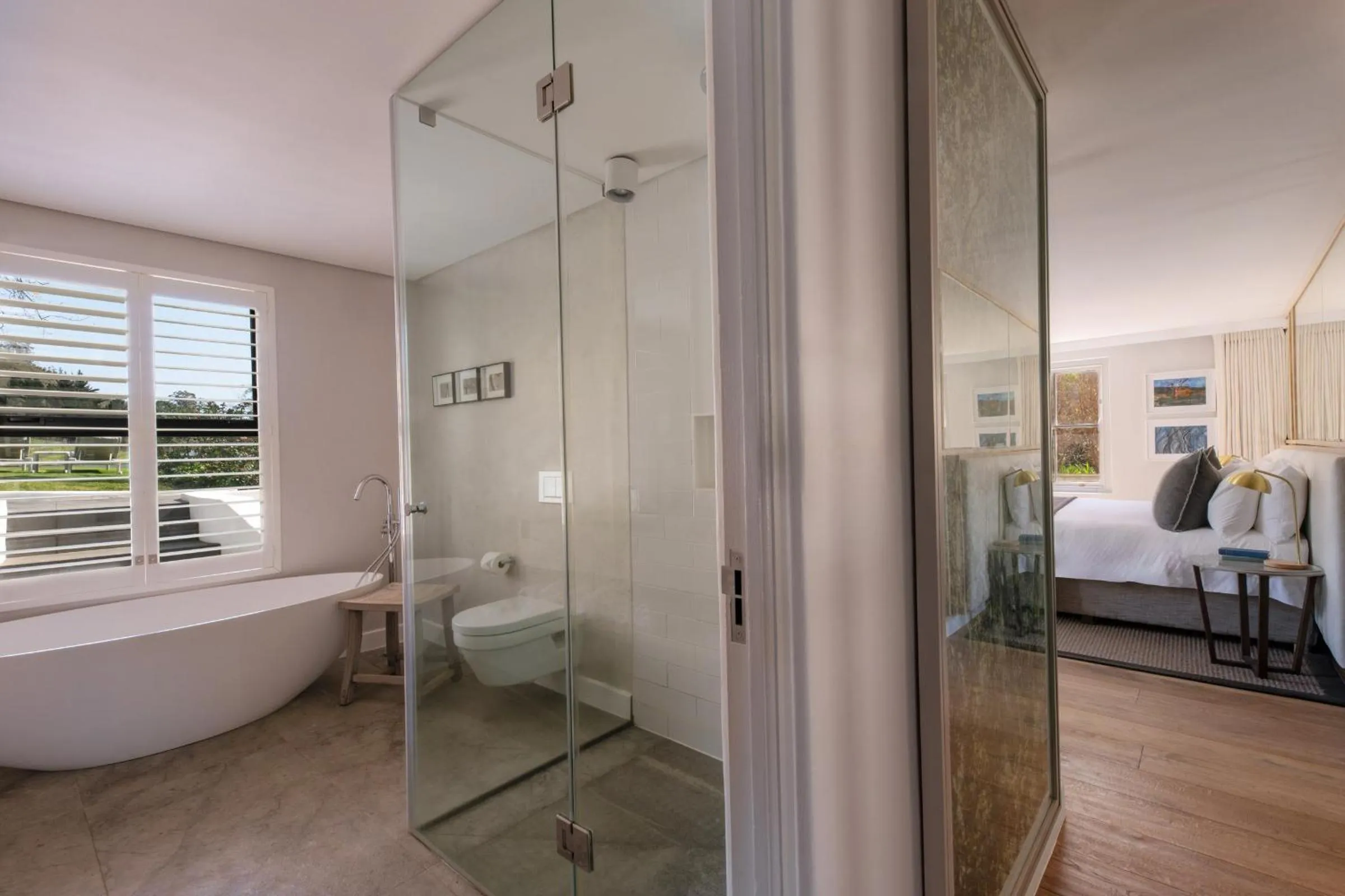 Bathroom, Bed in Mont Rochelle Hotel and Vineyard