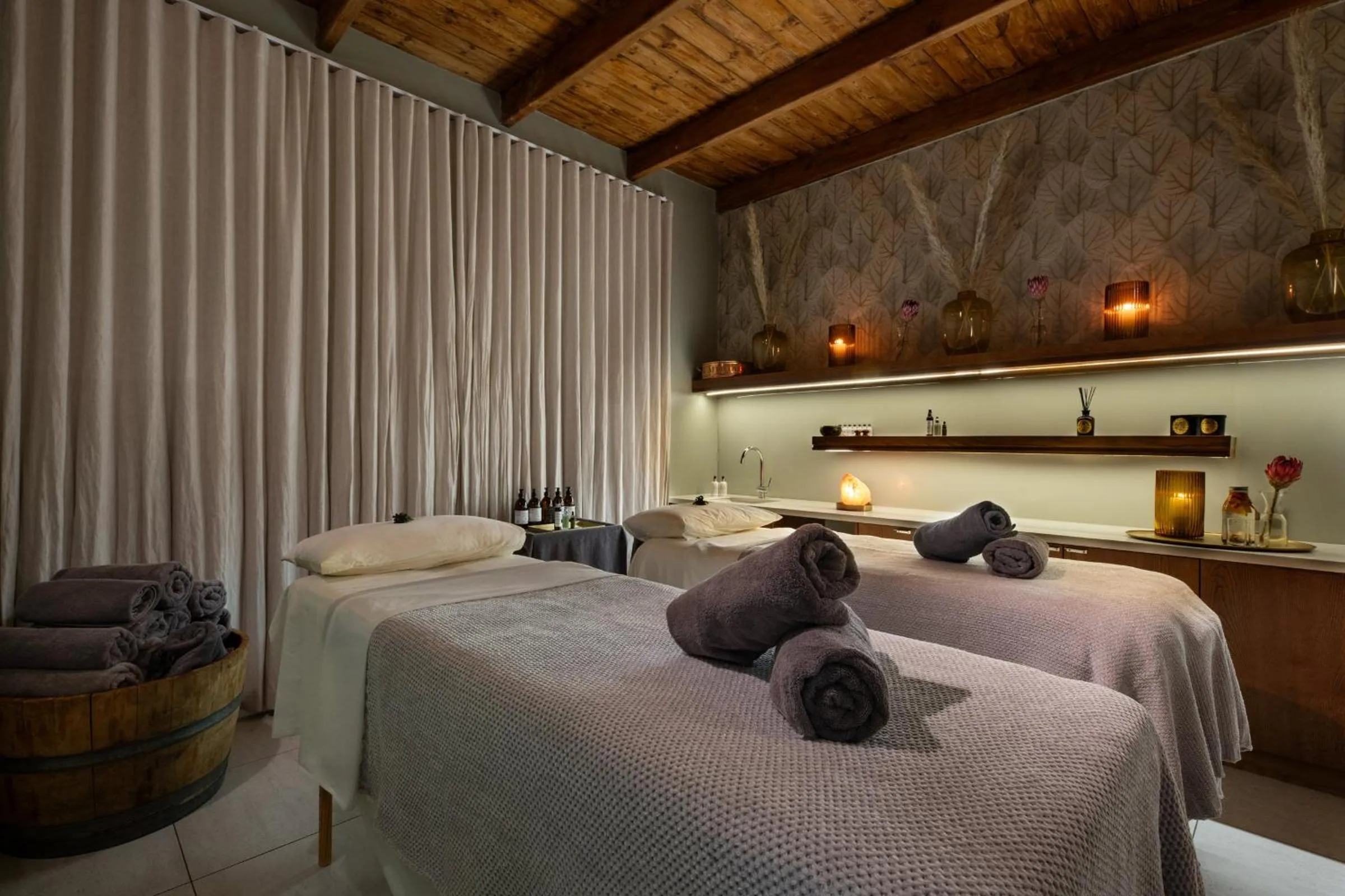 Spa and wellness centre/facilities, Bed in Mont Rochelle Hotel and Vineyard