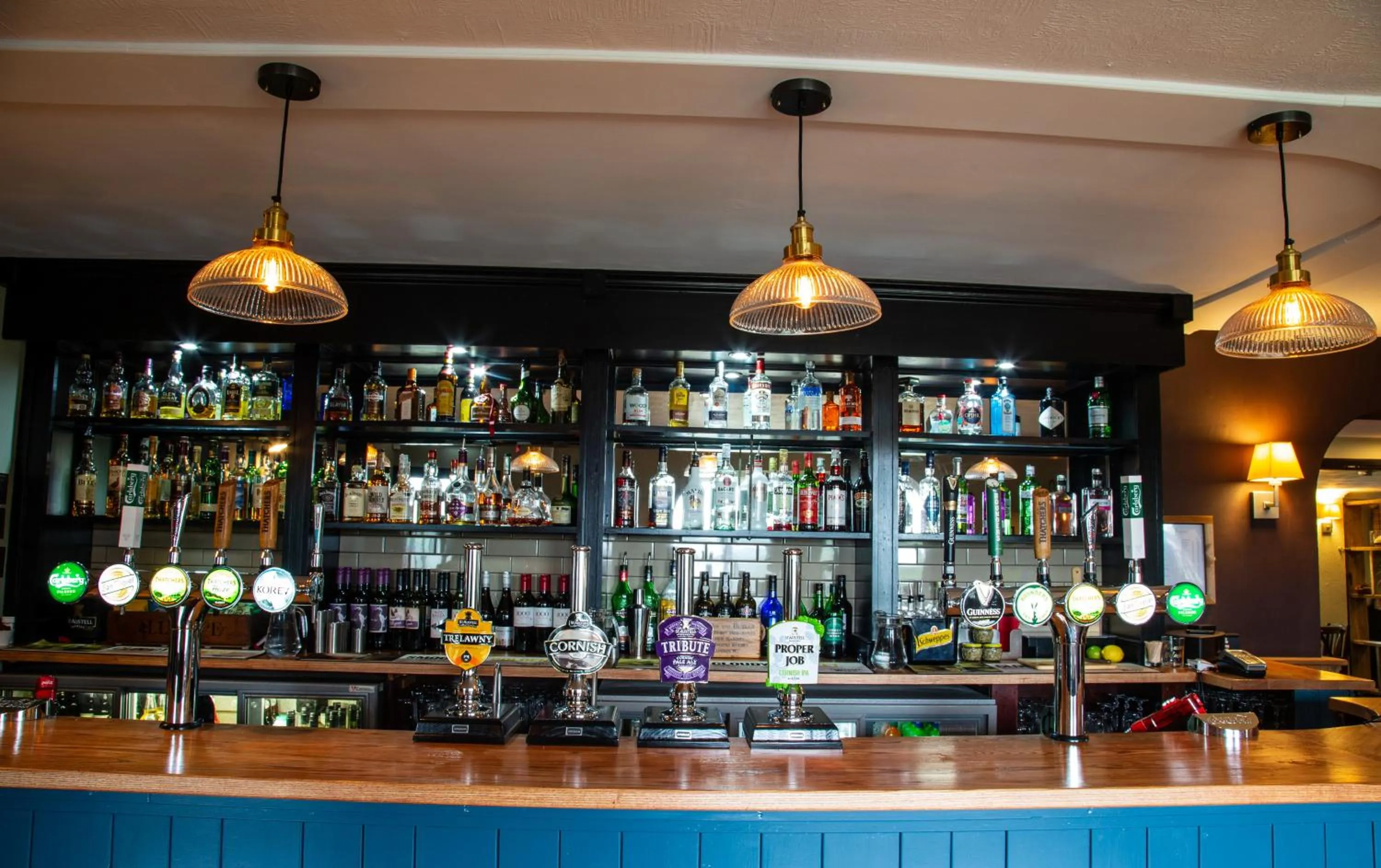 Lounge or bar in The Windmill Inn