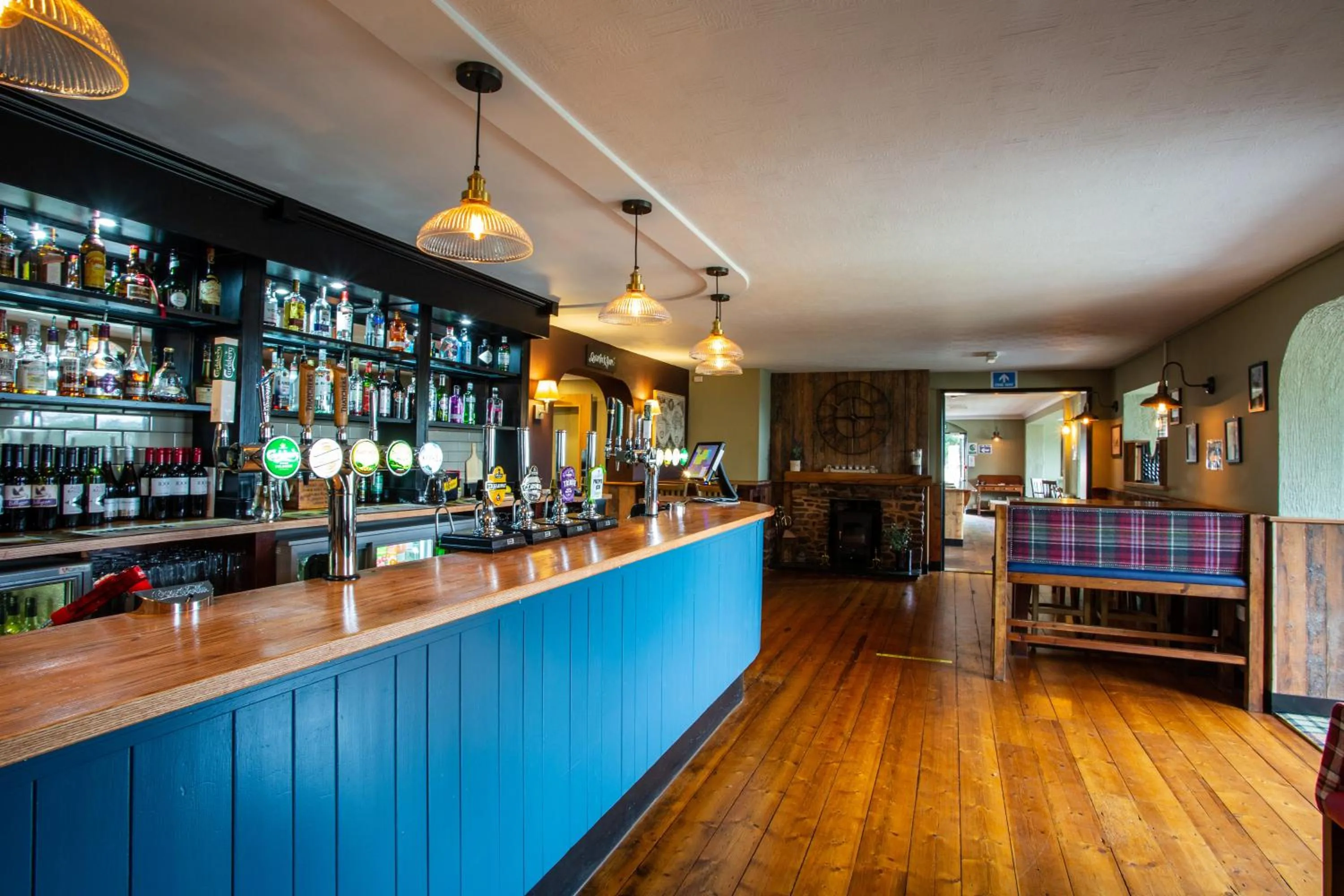 Lounge or bar in The Windmill Inn