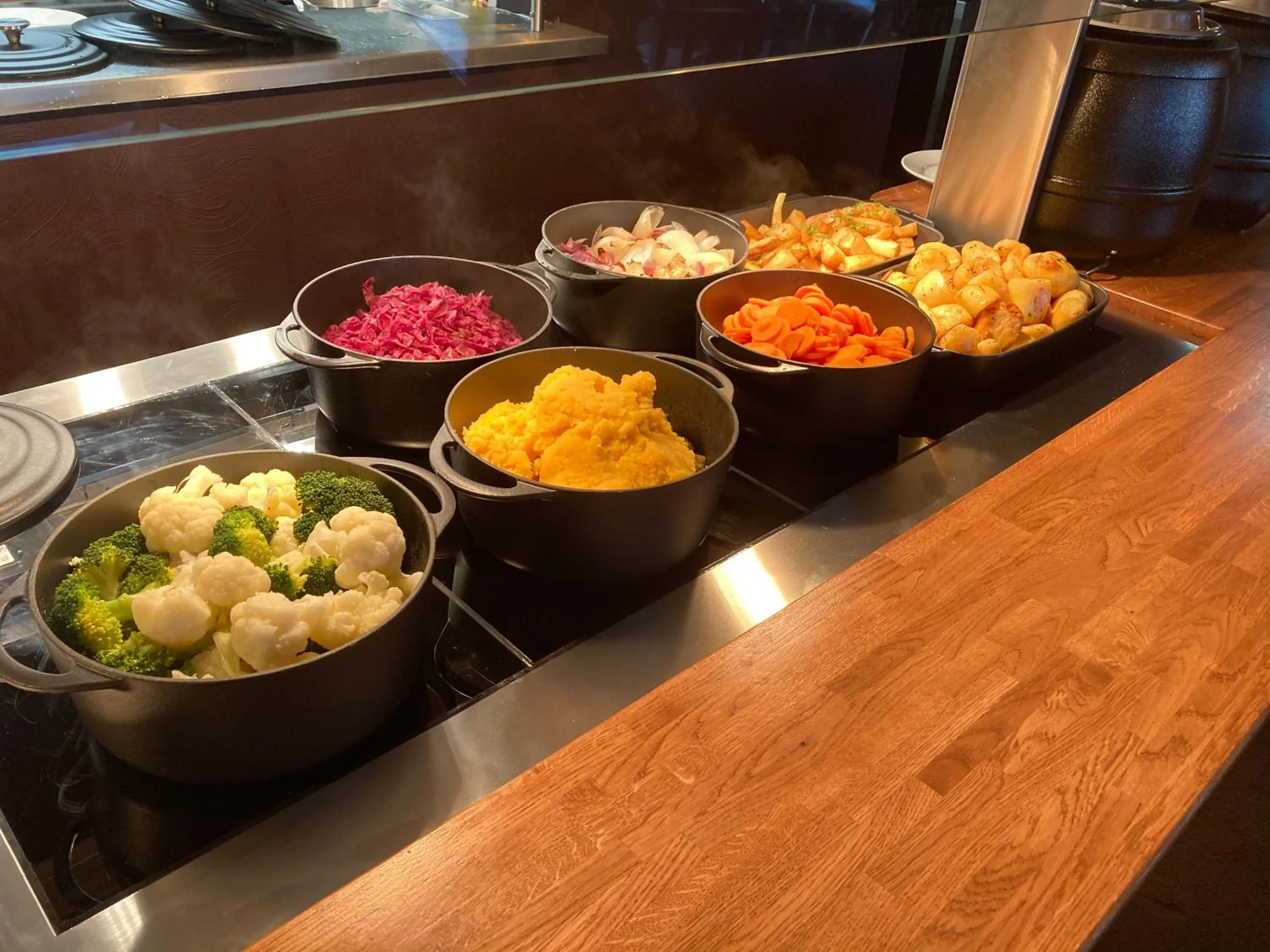 Restaurant/places to eat in The Windmill Inn