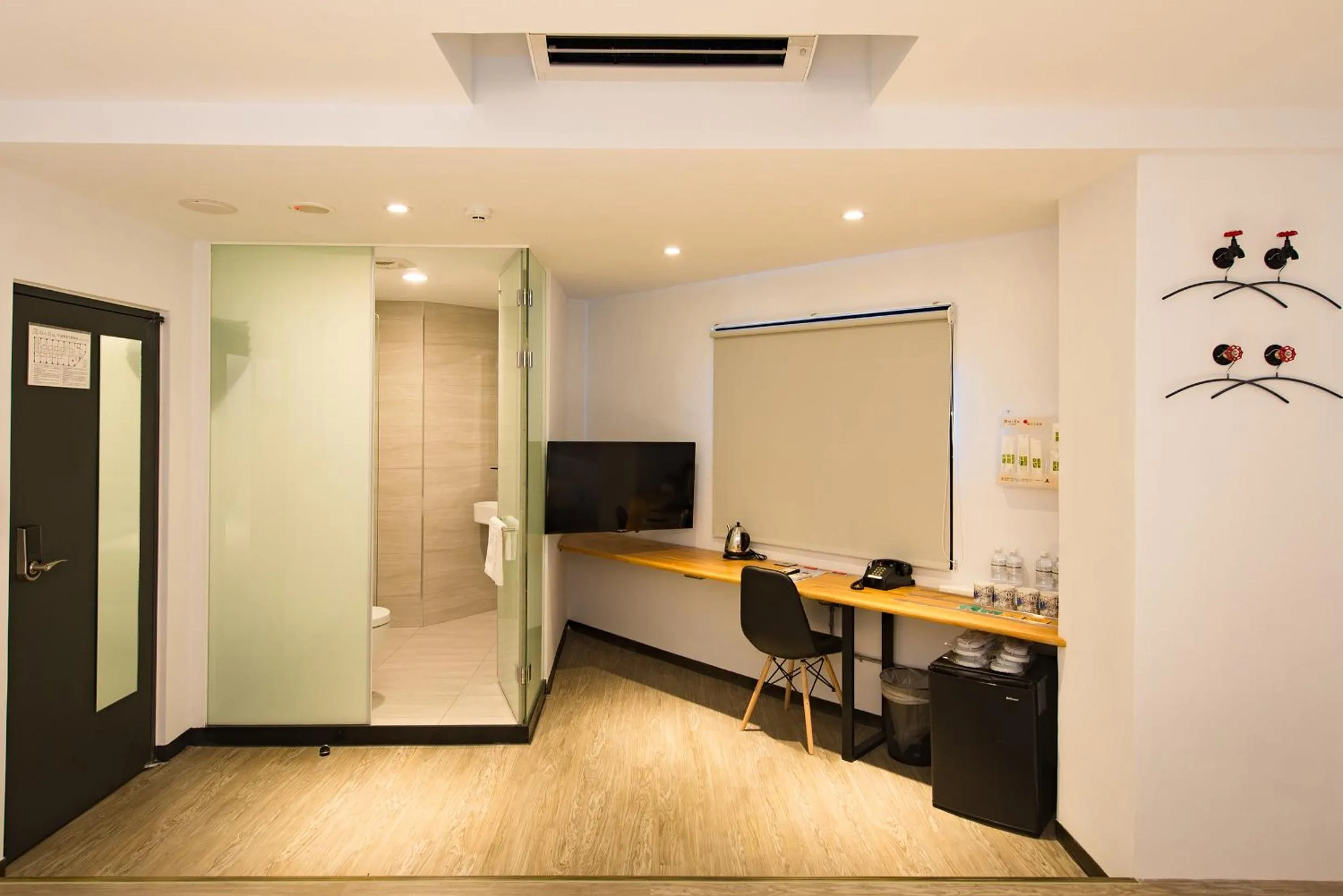 Decorative detail in Traveller Inn TieHua Cultural and Creative Hotel