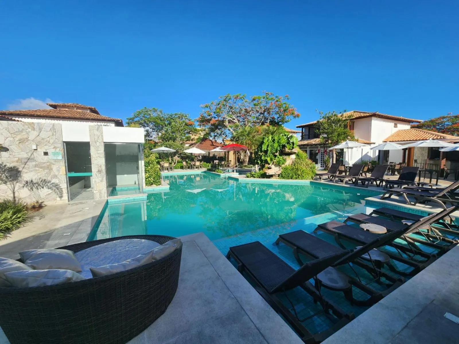 Swimming pool in Pousada dos Tangarás