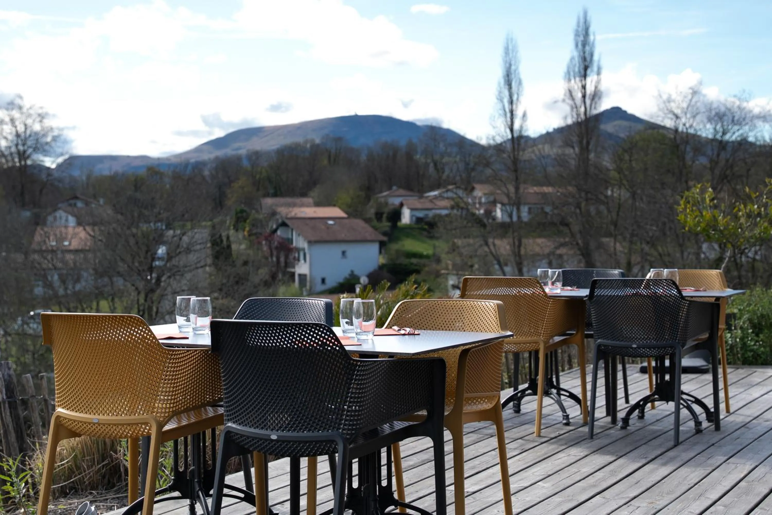 Hôtel Restaurant Aldaburua