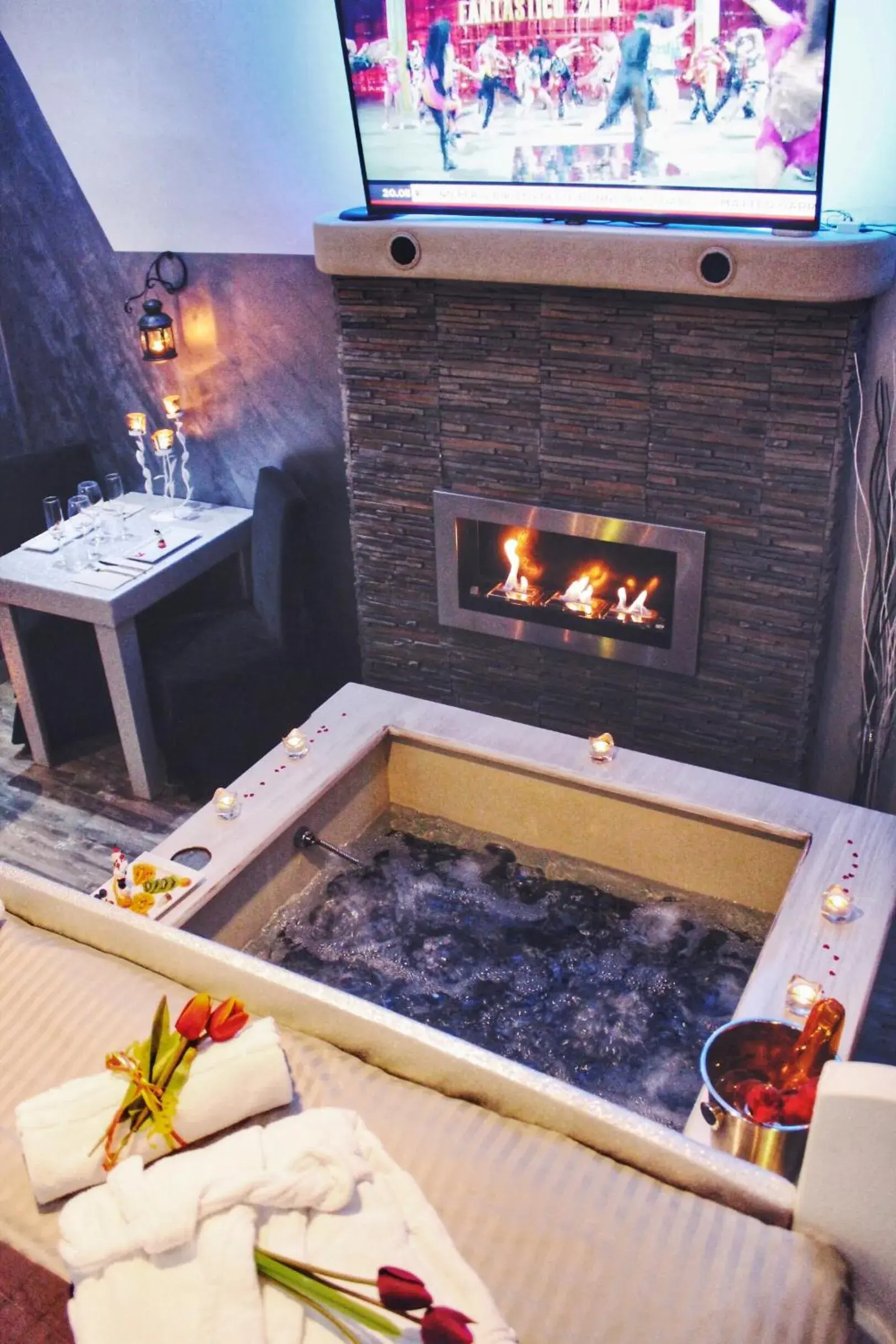 Deluxe Suite with Spa Bath in Roma d'Amore Deluxe Suite with Spa Bath in Roma d'Amore