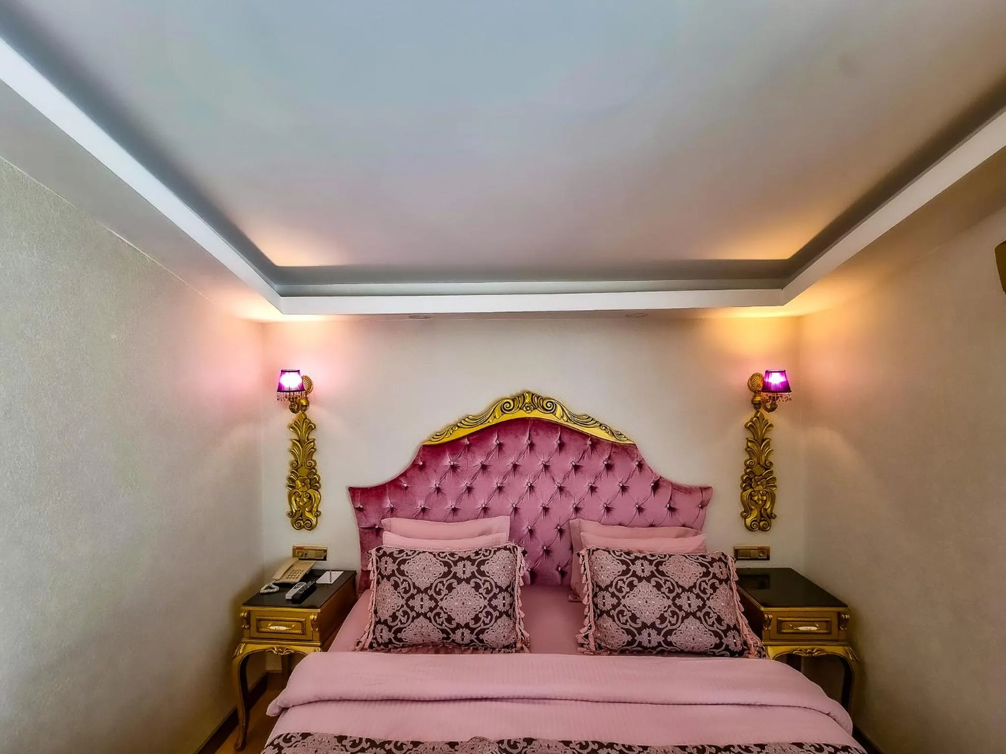 Bedroom, Bed in Sundia By Liberty Oludeniz