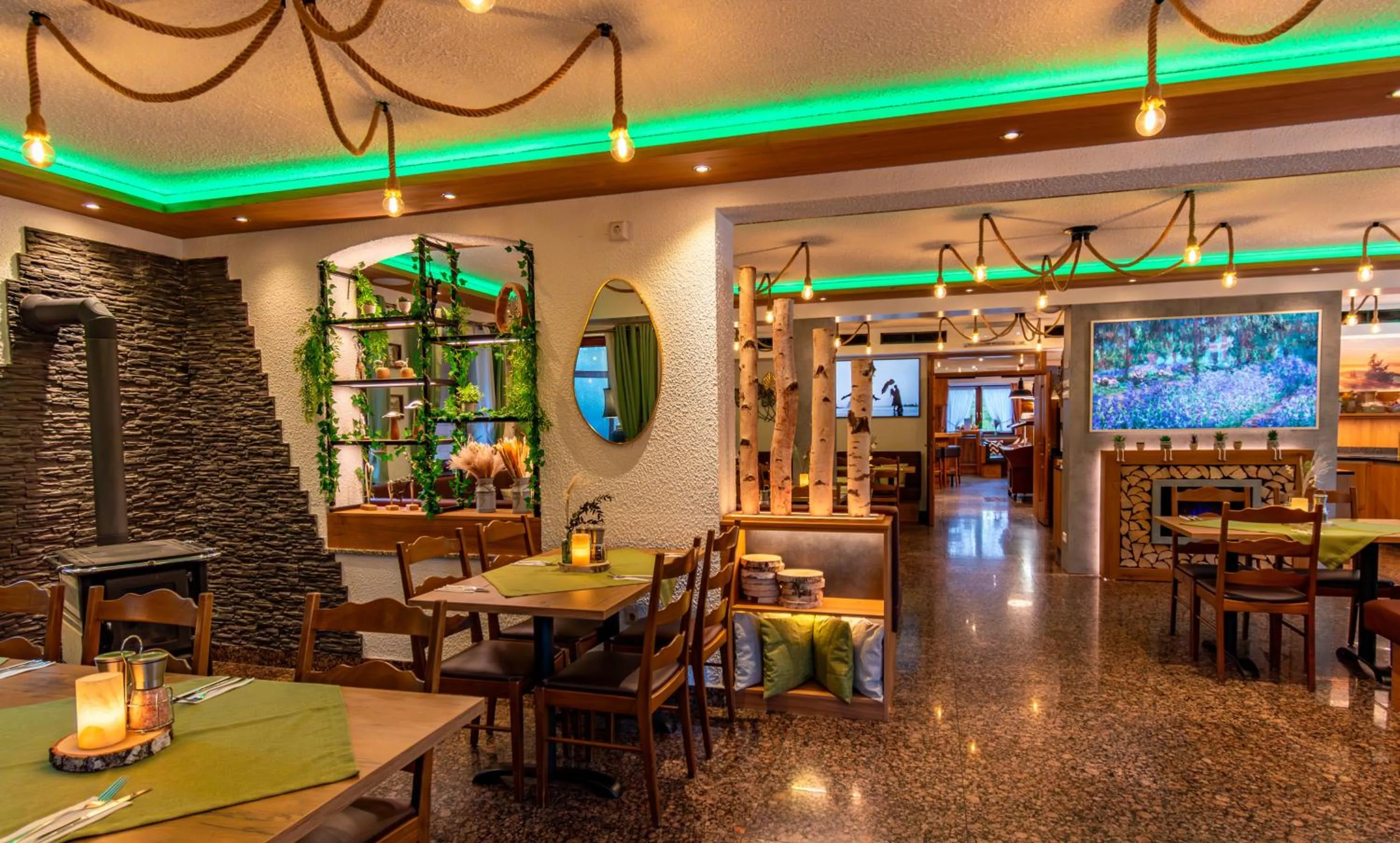 Restaurant/places to eat in Hotel und Restaurant Nehrener Hof