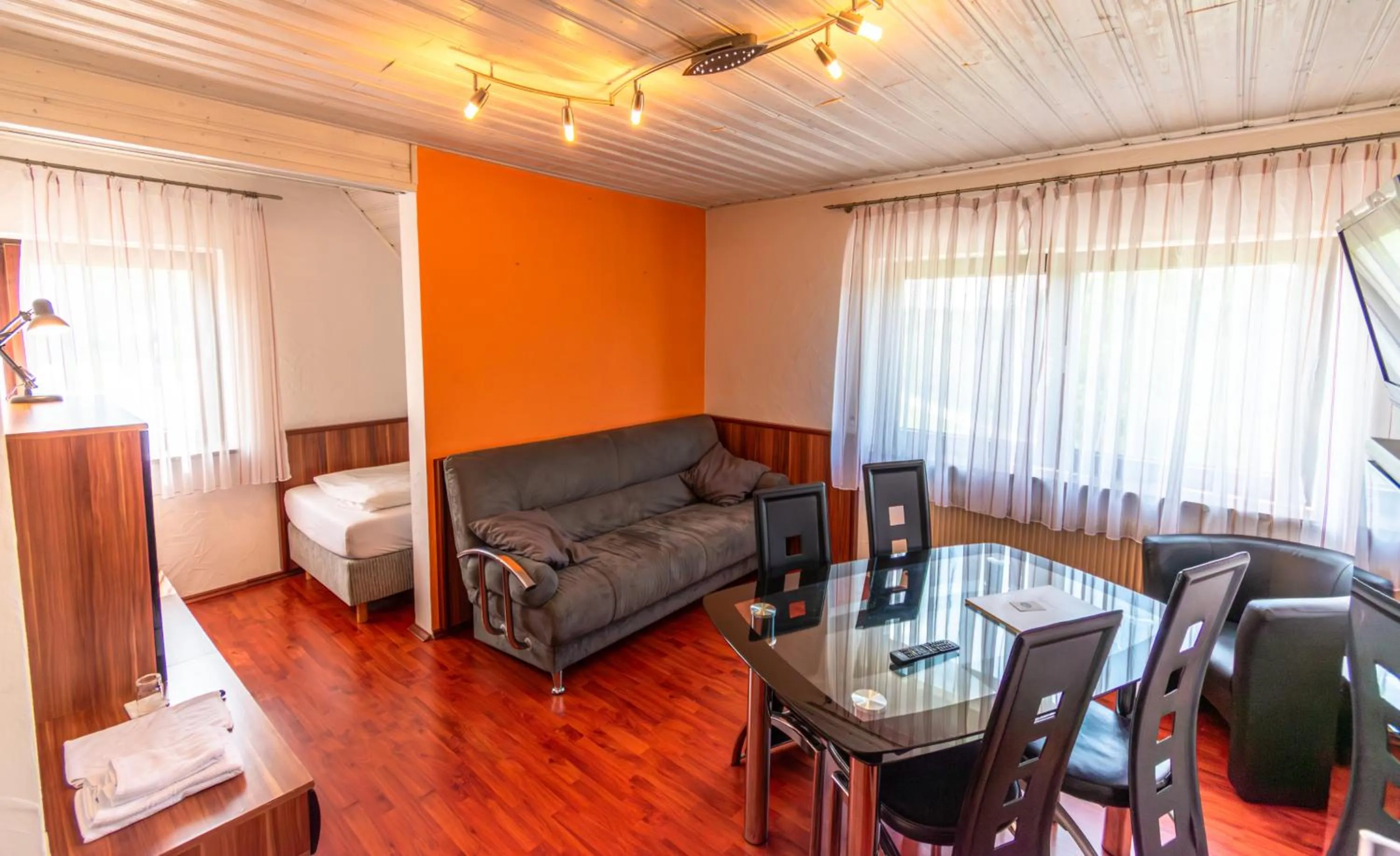 Bed in Hotel und Restaurant Nehrener Hof