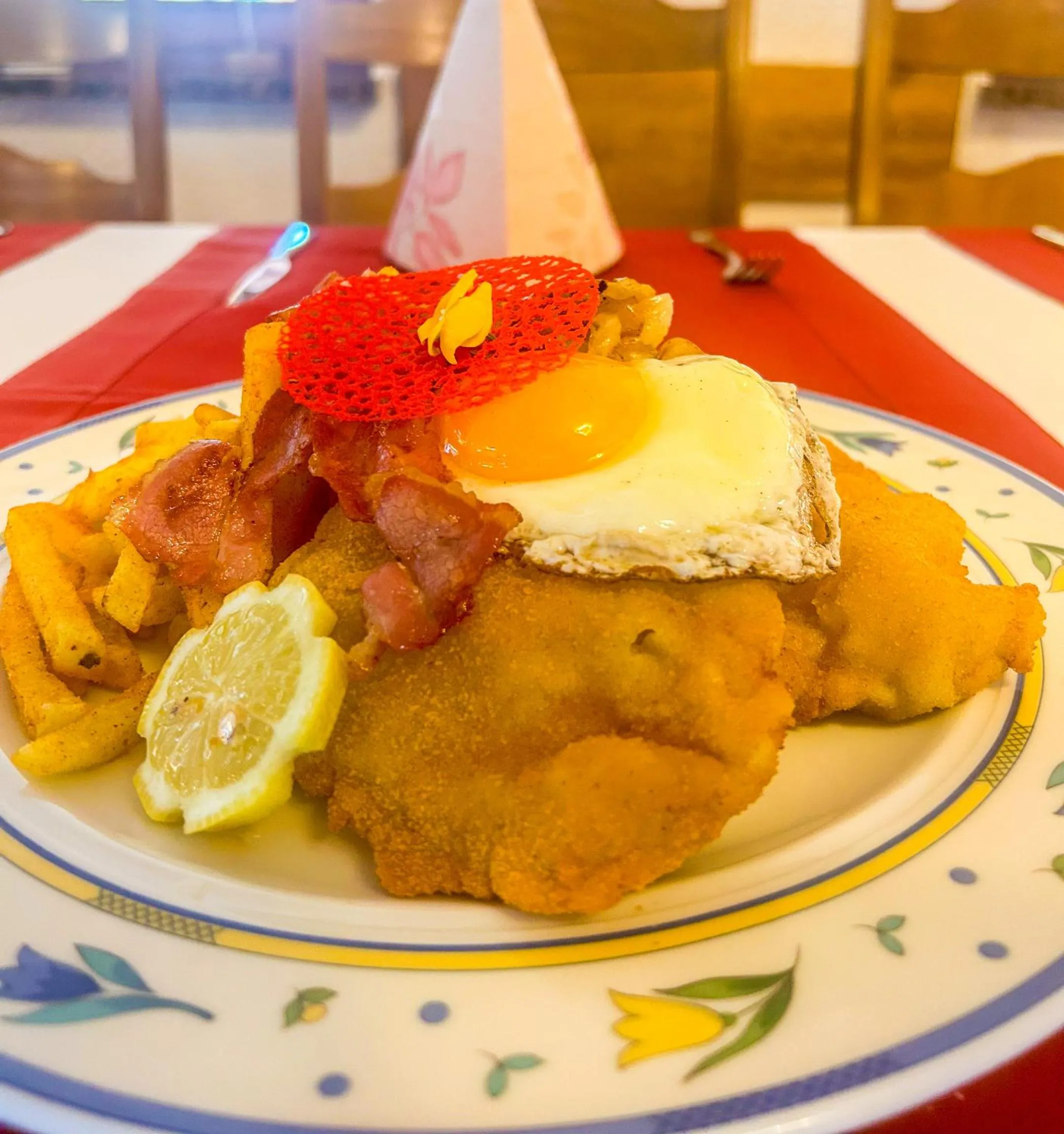 Restaurant/places to eat in Hotel und Restaurant Nehrener Hof