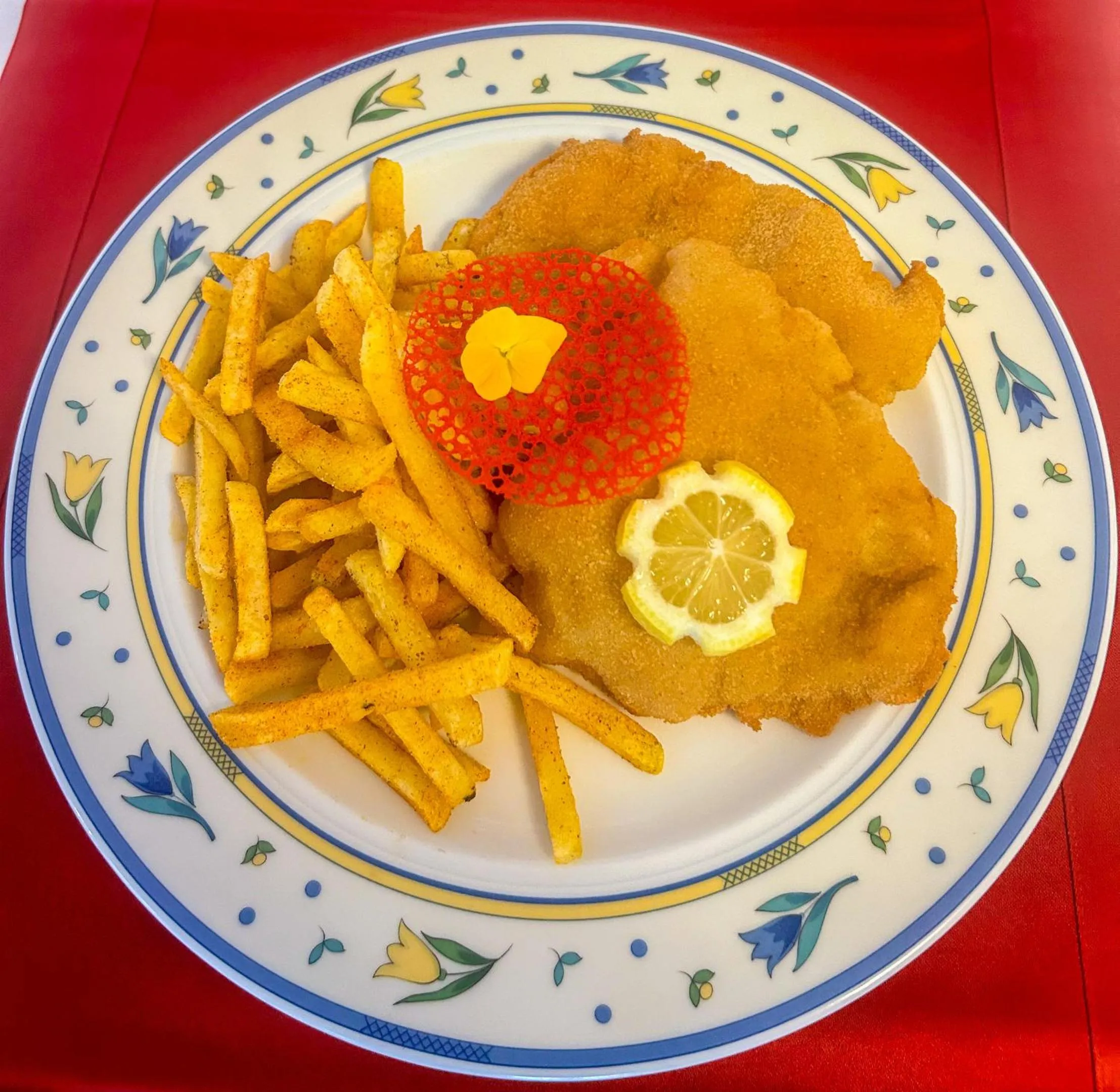 Restaurant/places to eat in Hotel und Restaurant Nehrener Hof