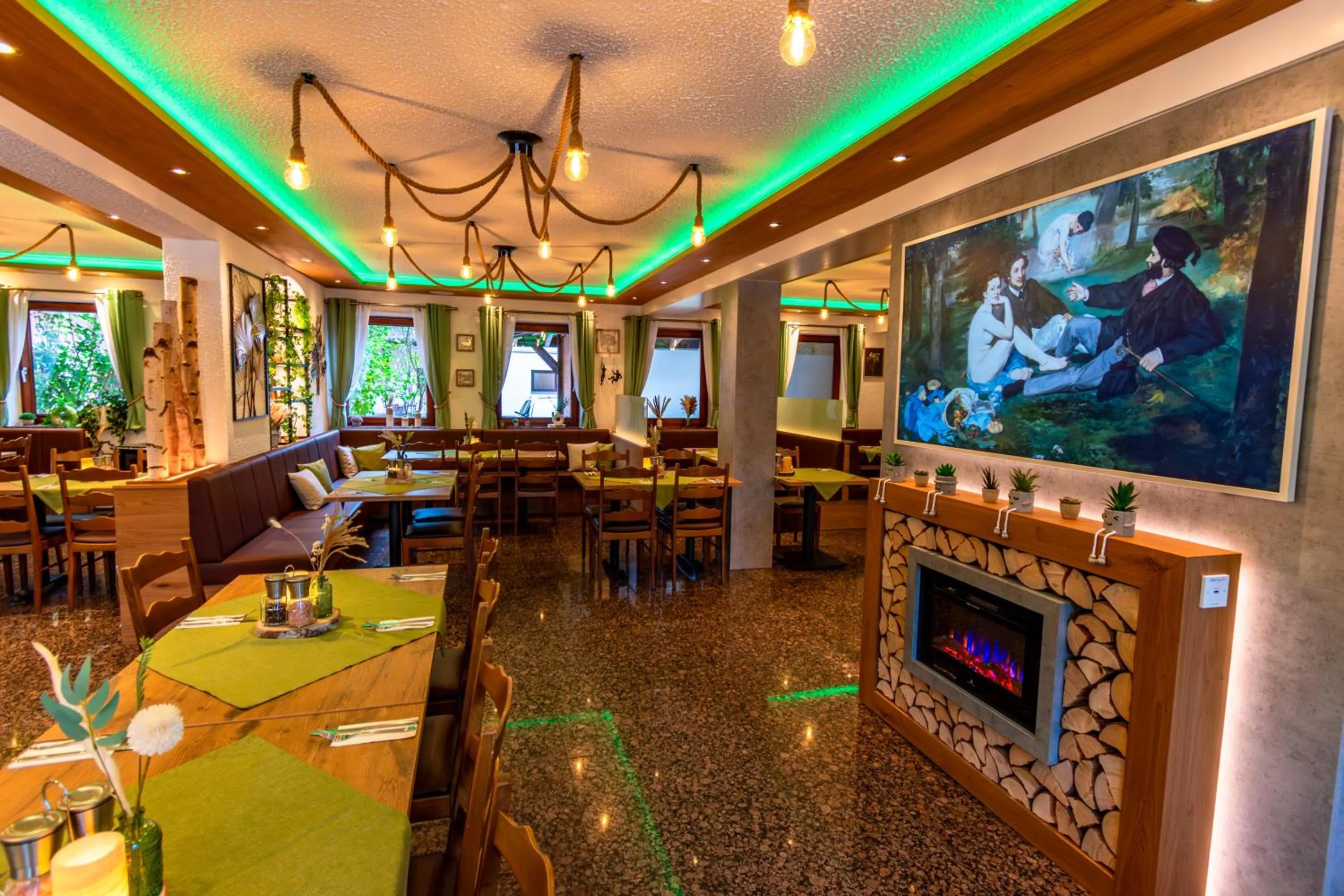 Restaurant/places to eat in Hotel und Restaurant Nehrener Hof