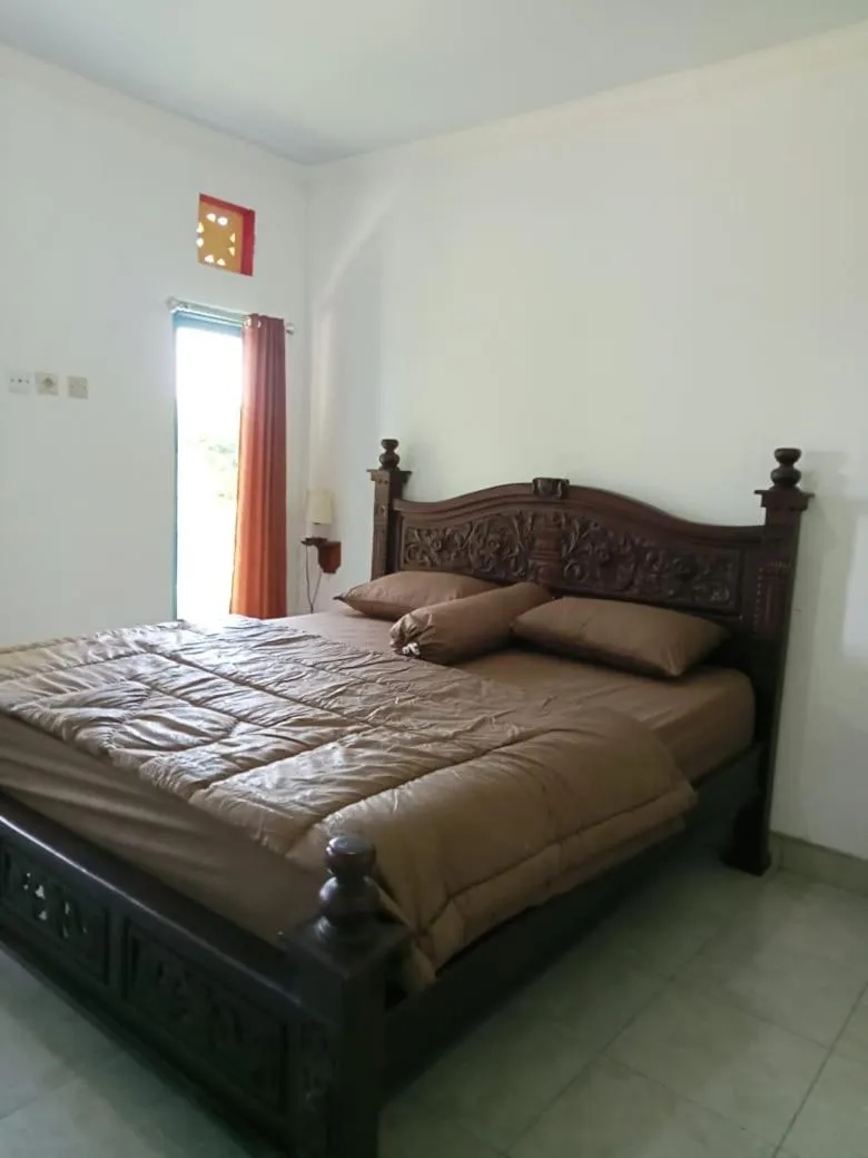 Sekumpul Local House