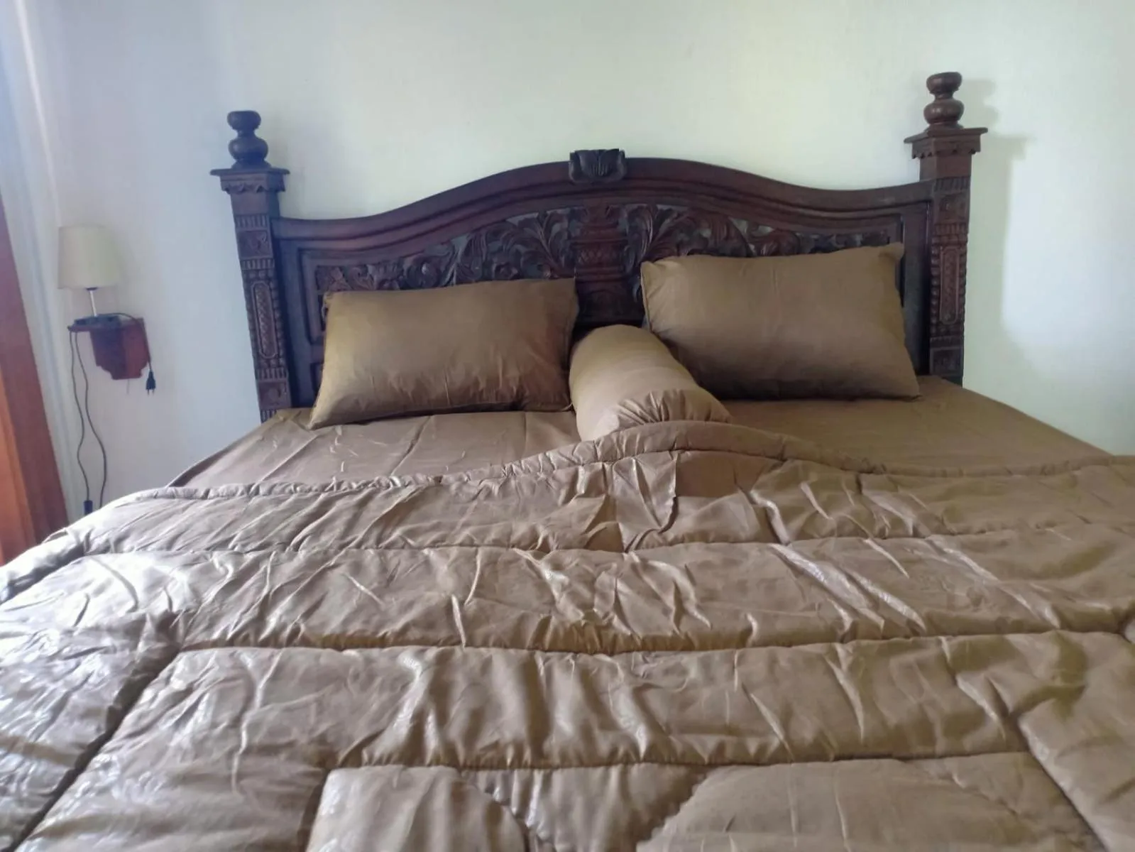 Bed in Sekumpul Local House