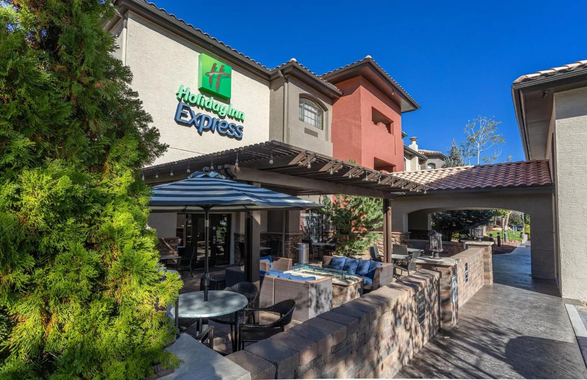 Property building in Holiday Inn Express Prescott by IHG