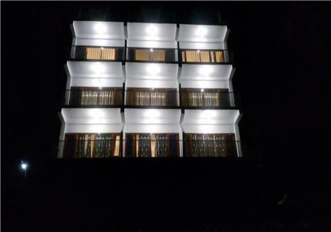 Hotel Emerald Valley