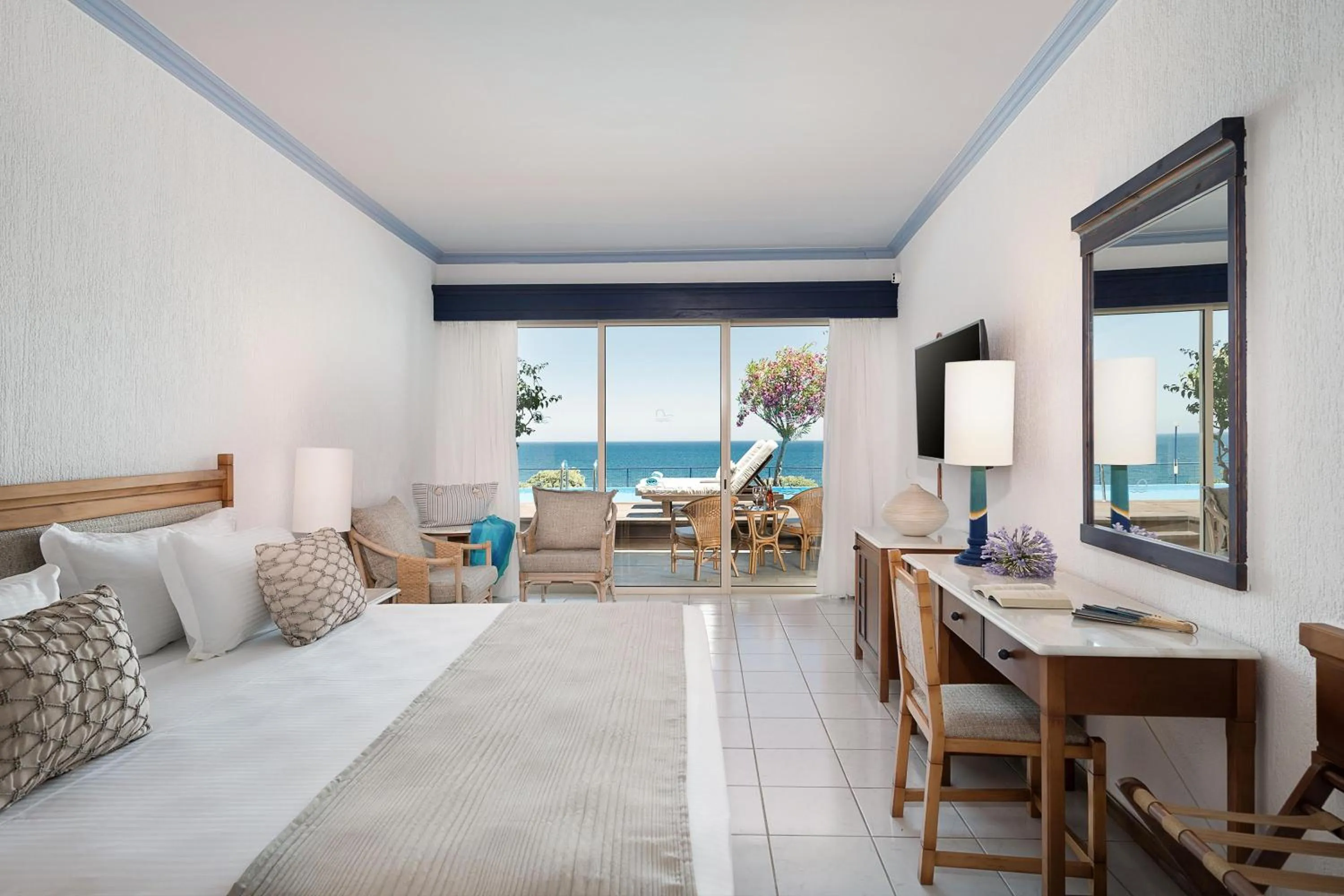 Photo of the whole room, Bed in Leptos Panorama Hotel