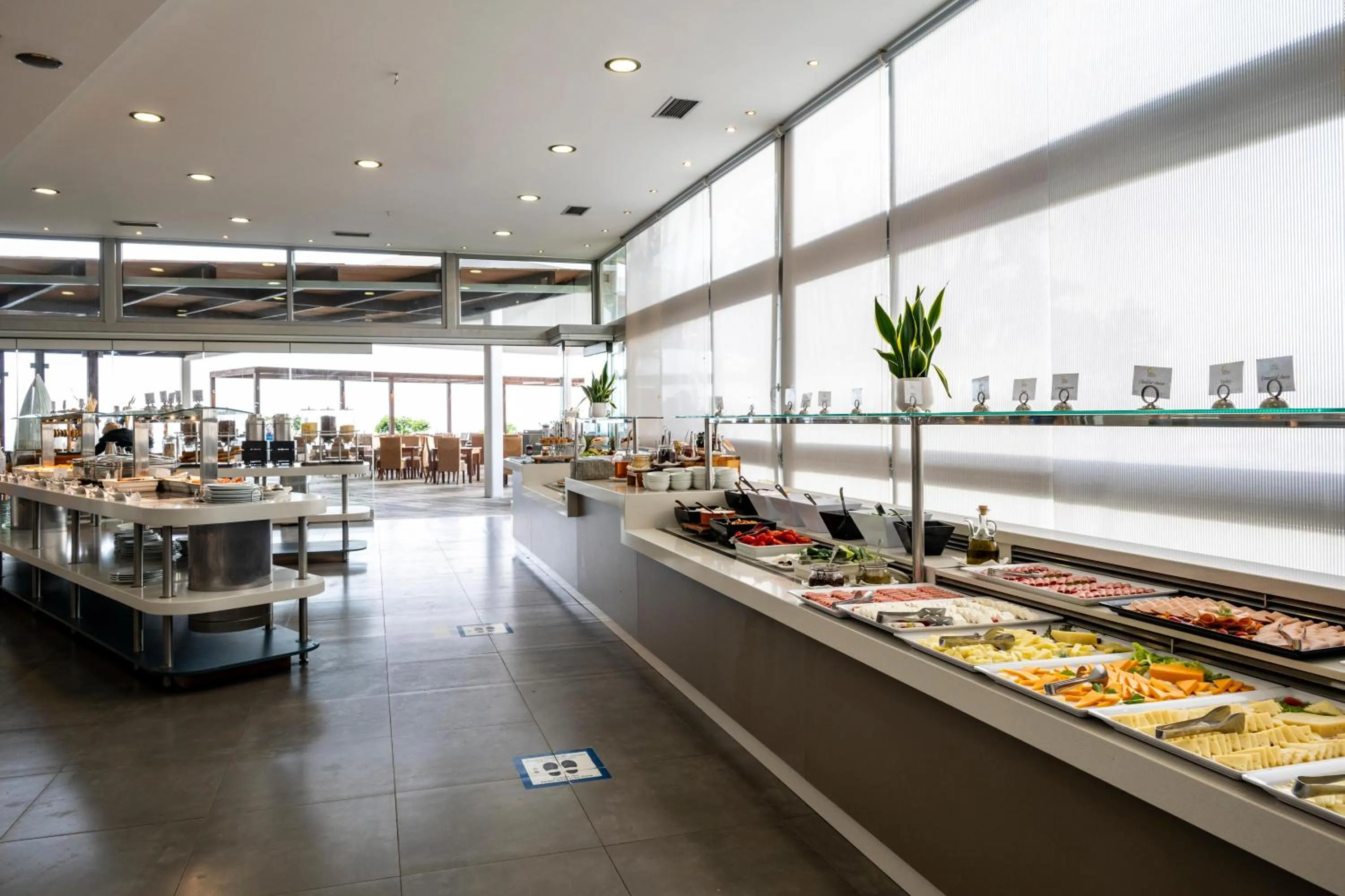 Restaurant/places to eat in Leptos Panorama Hotel