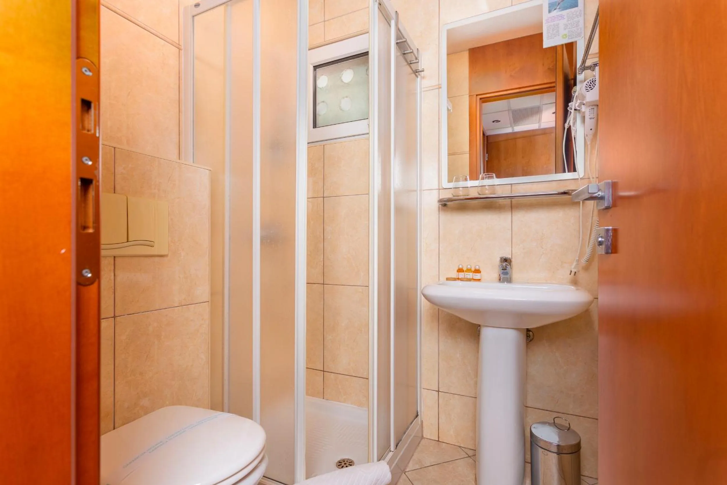 Shower in Hotel Adria