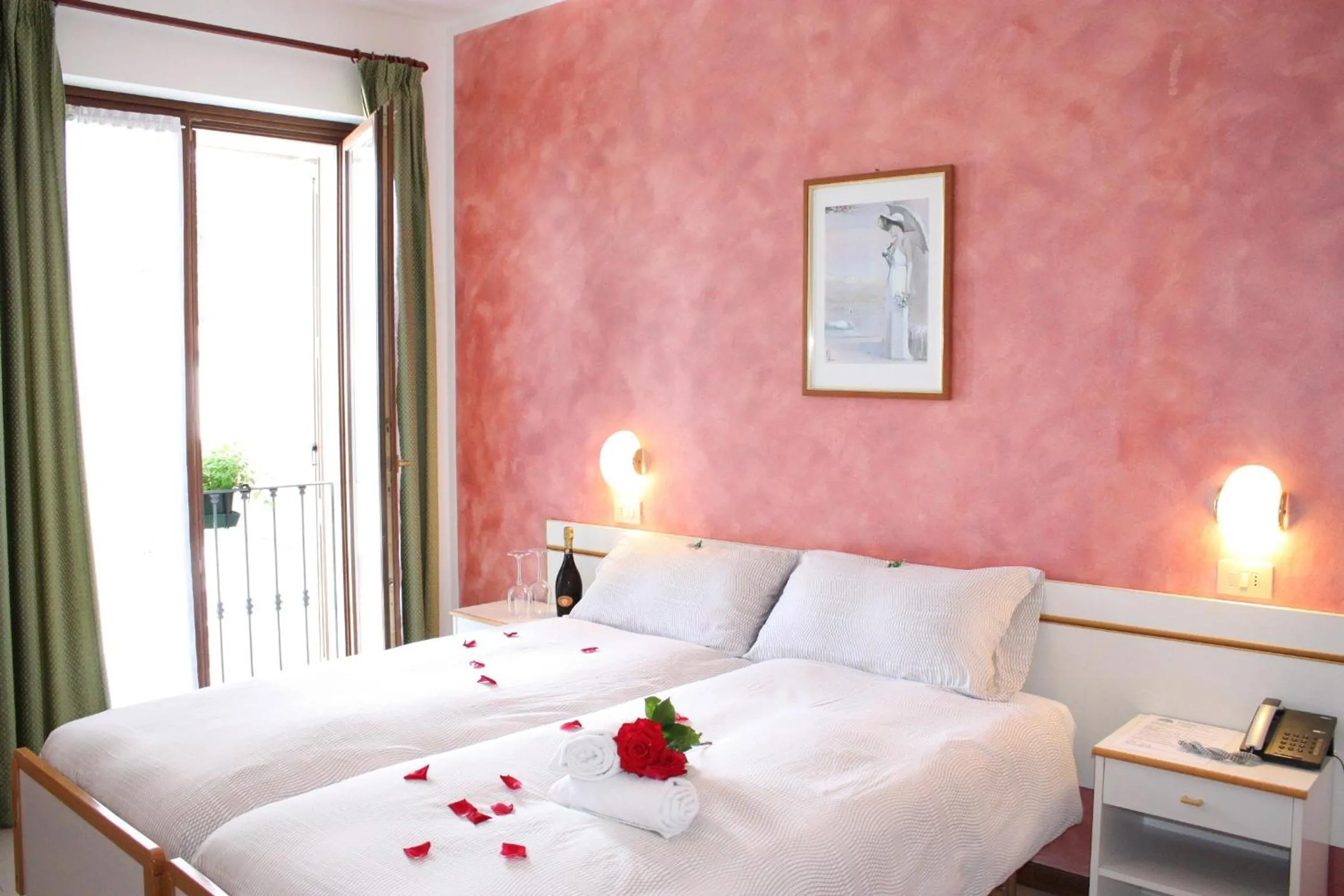 Bed in Stella D'Oro - Hotel & Apartments