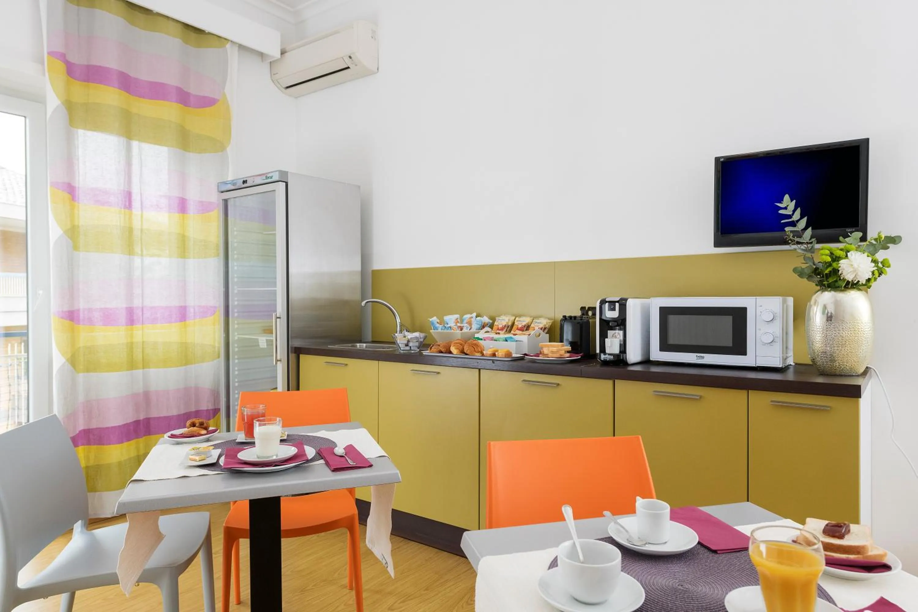 Breakfast in Aurelia 429 Fine Town House